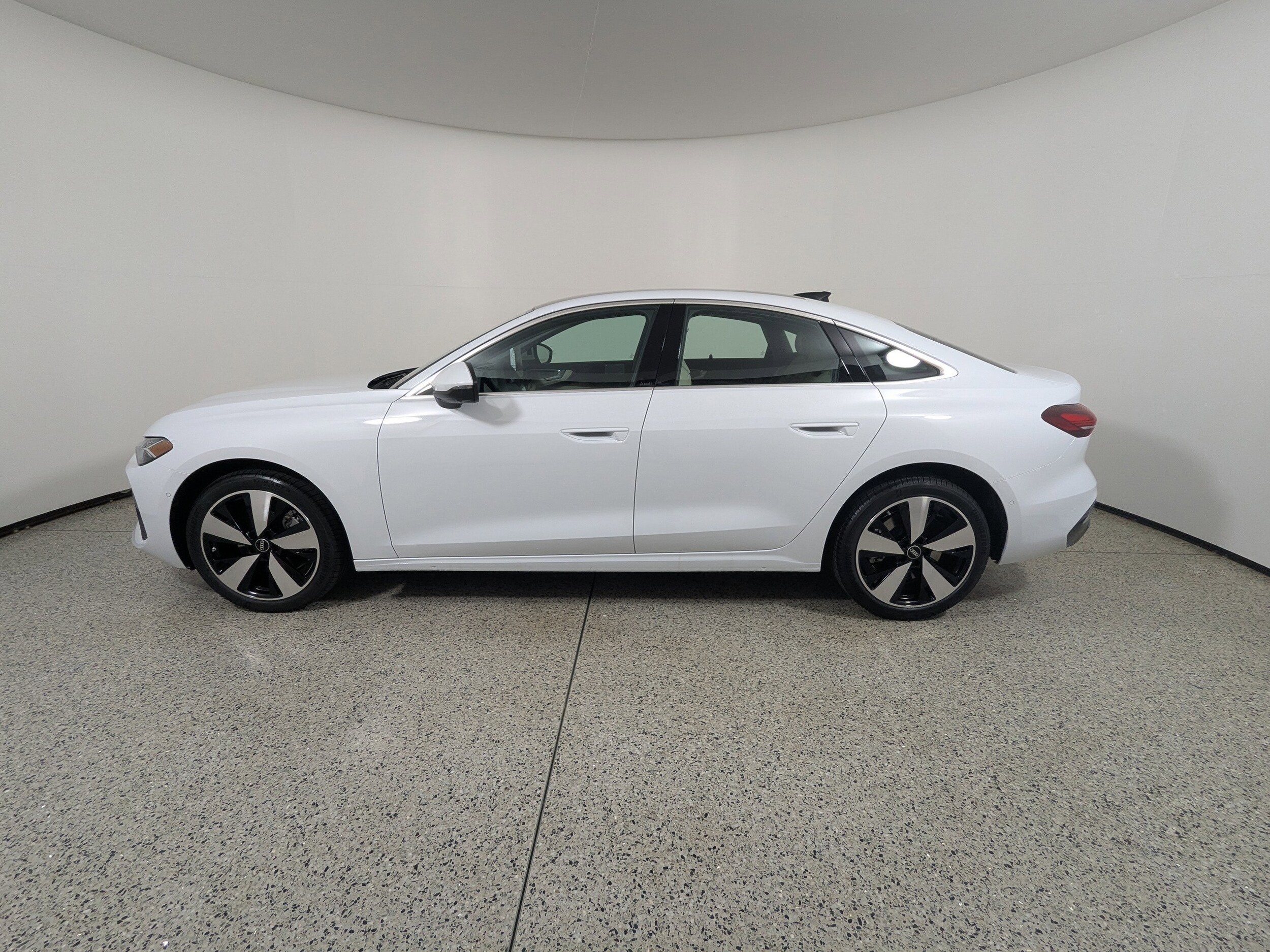 2025 Audi A5 2.0T Premium Plus photo 4