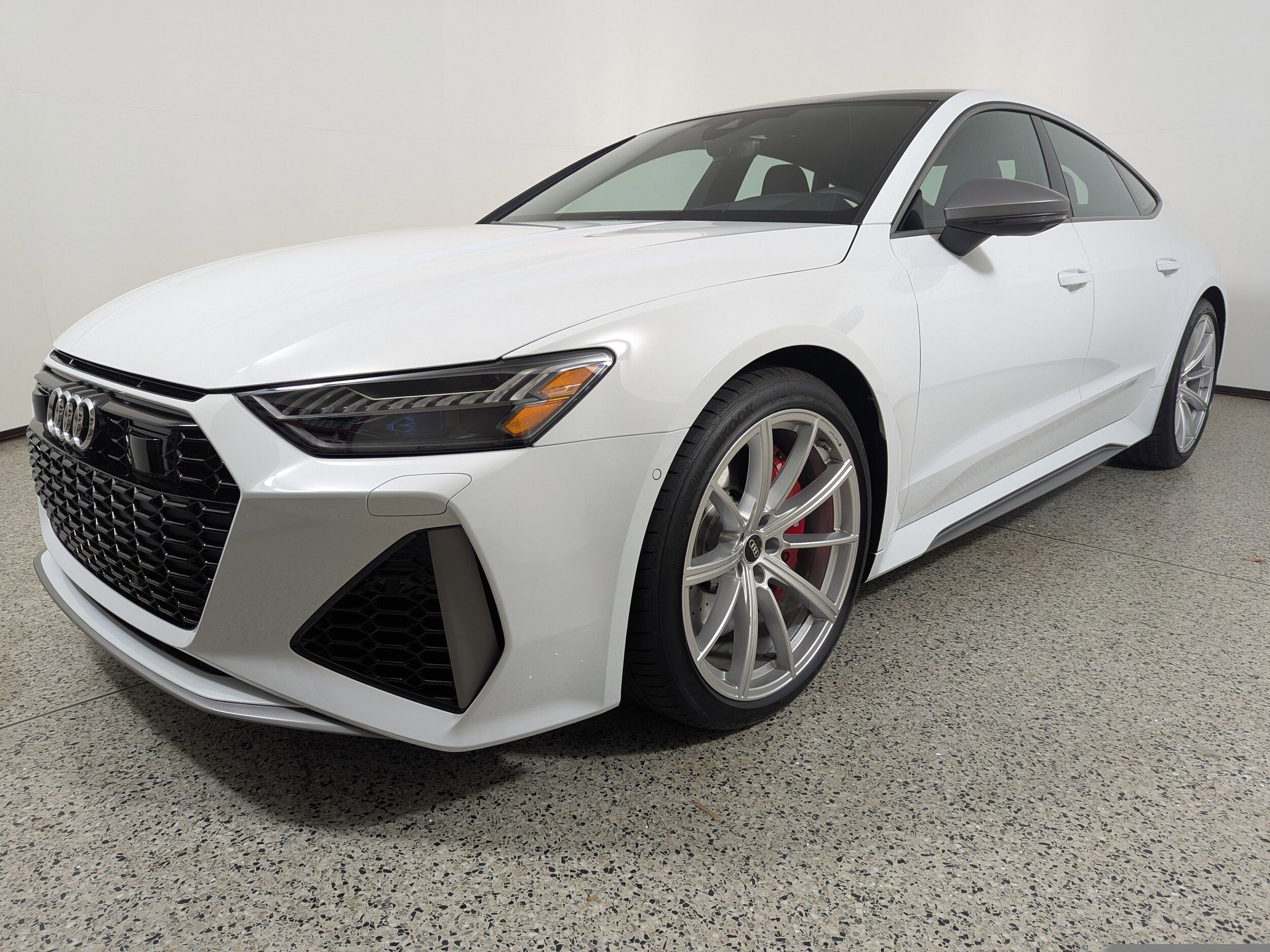 2025 Audi RS 7 Performance photo 3
