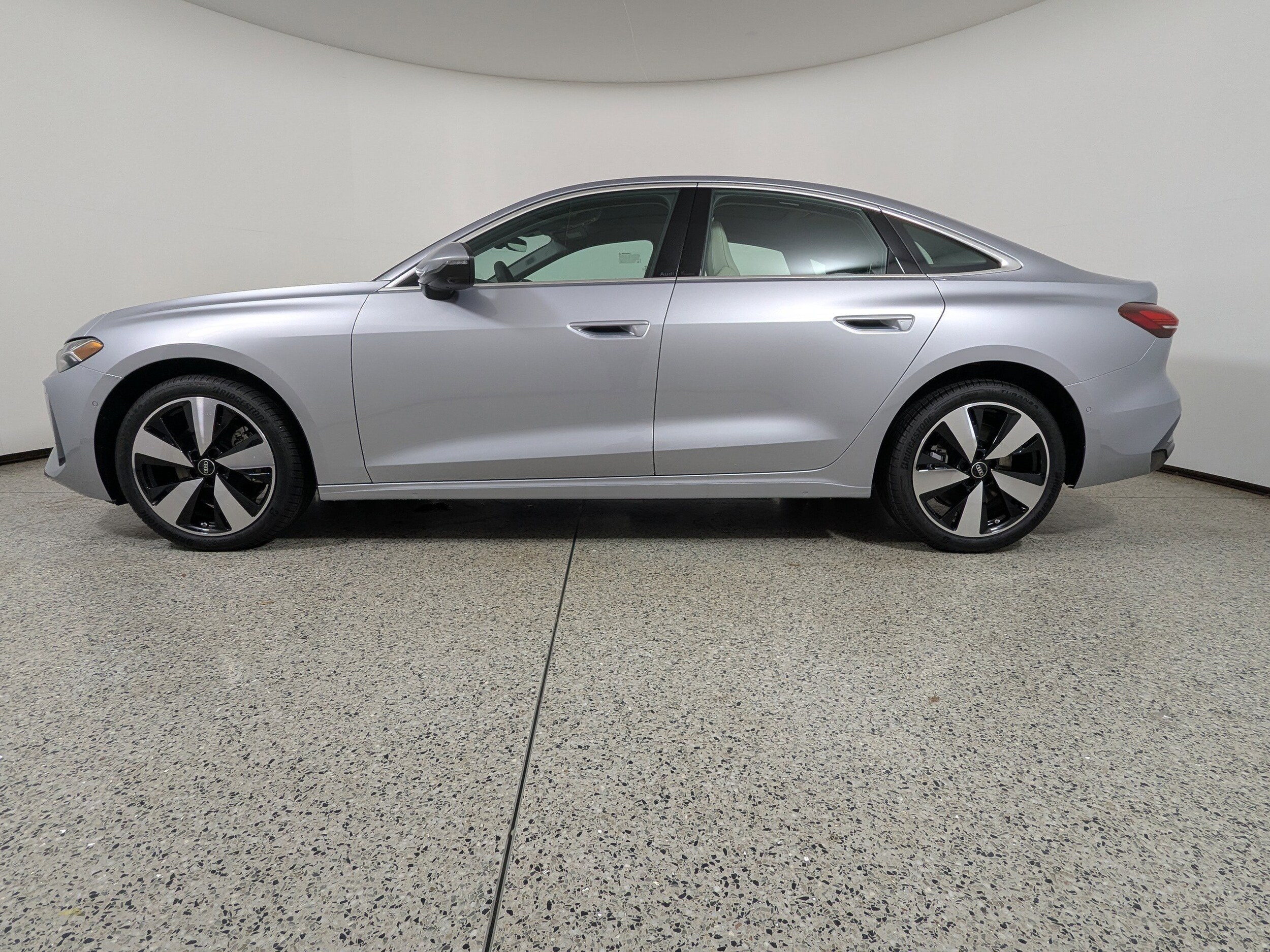 2025 Audi A5 2.0T Premium Plus photo 4