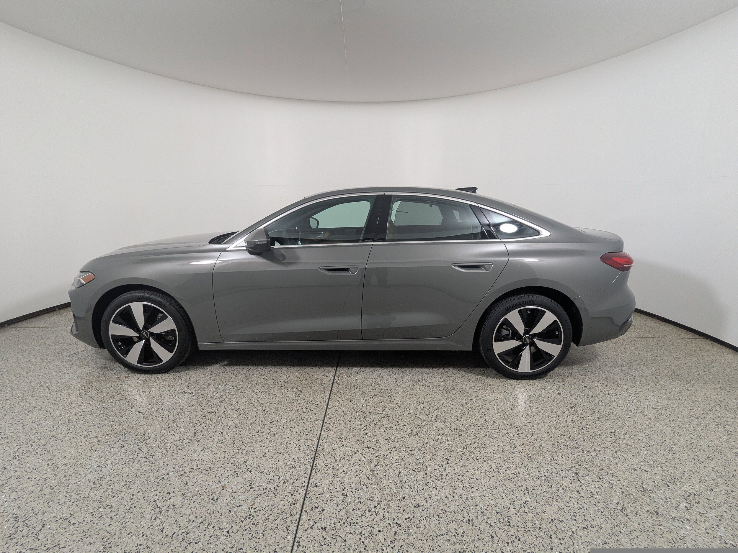 2025 Audi A5 2.0T Premium Plus photo 4