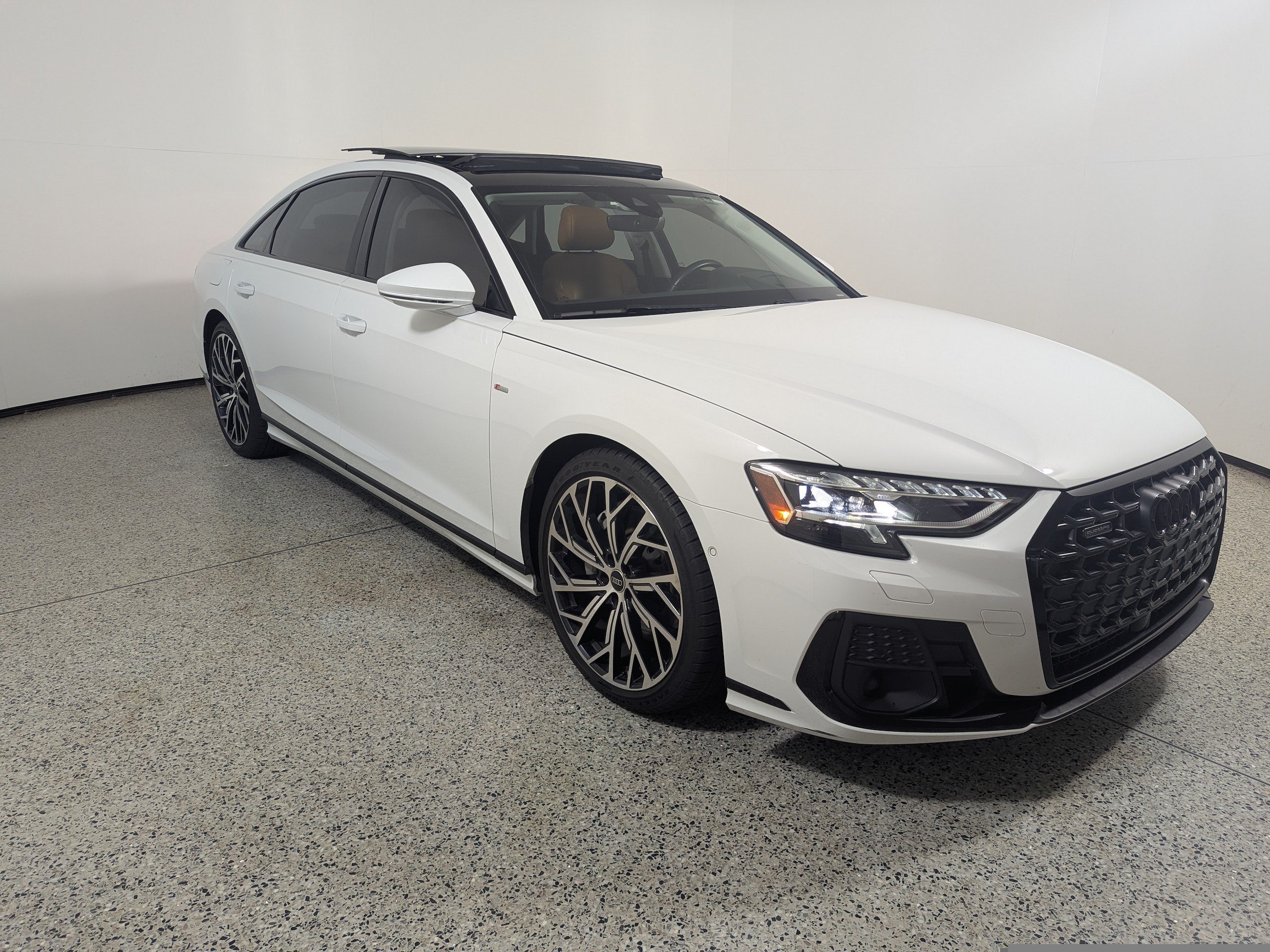 2024 Audi A8 55 TFSI L quattro Tiptronic's photo