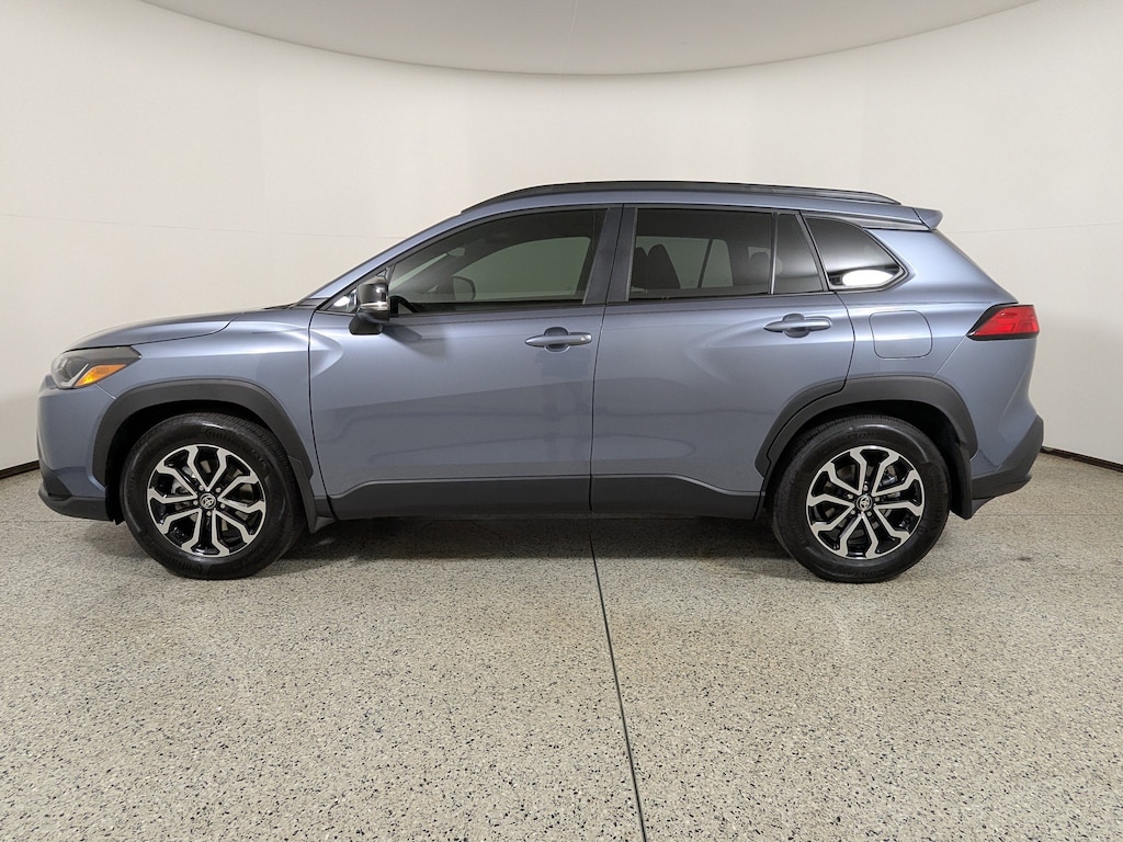 Used 2025 Toyota Corolla Cross Hybrid Hybrid SE SUV
