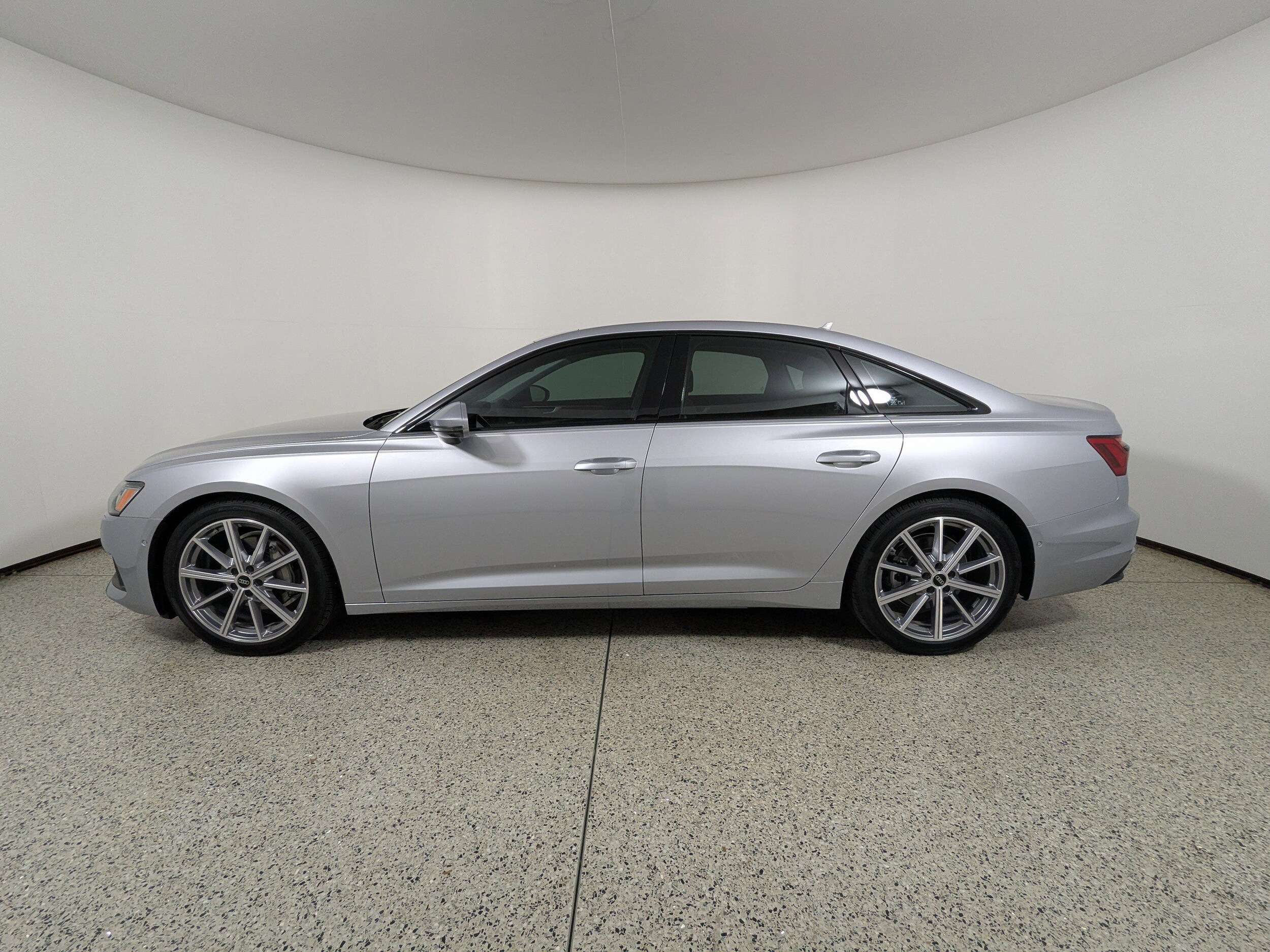 2025 Audi A6 Premium photo 4