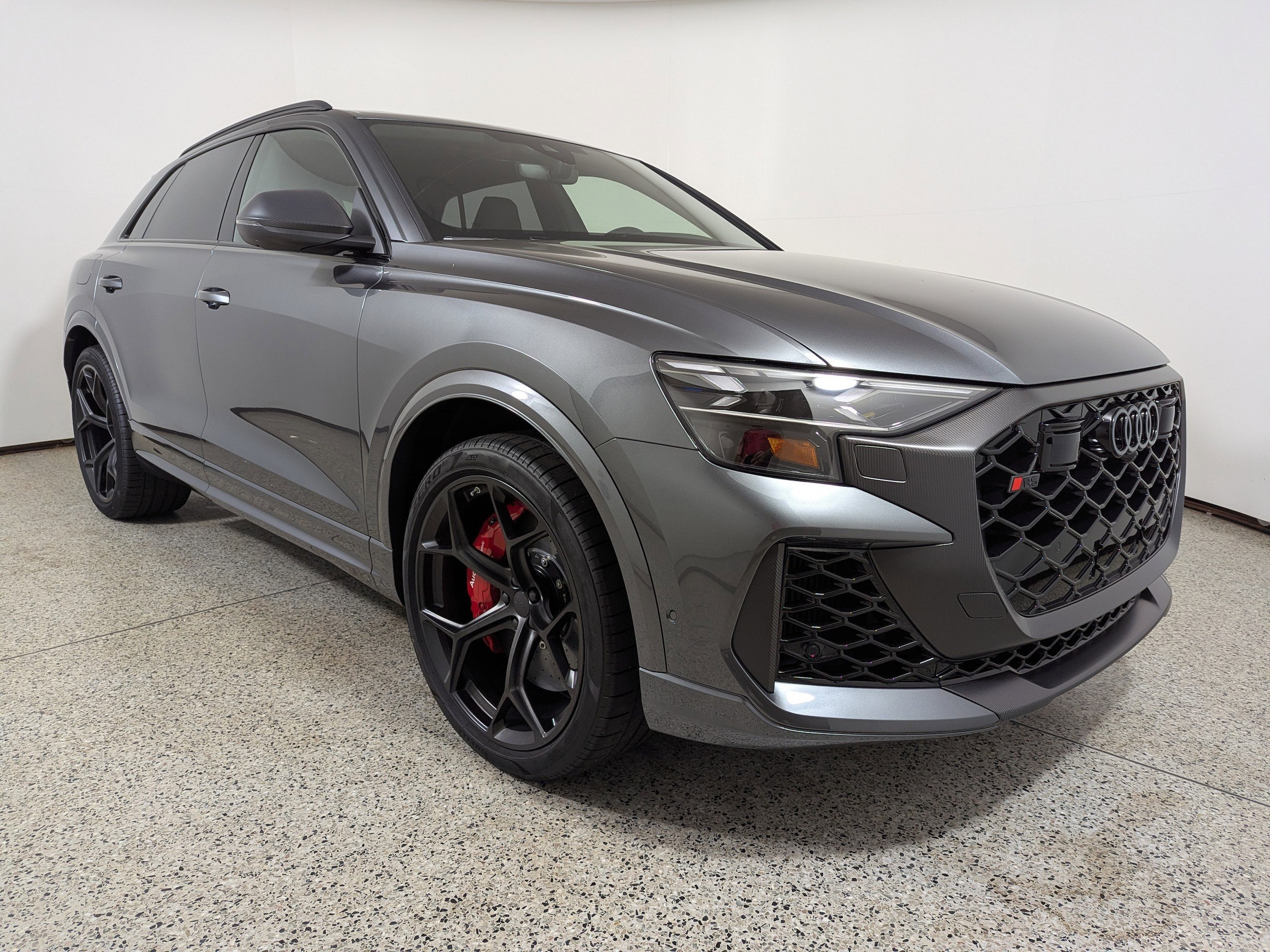 2026 Audi RS Q8 -'s photo