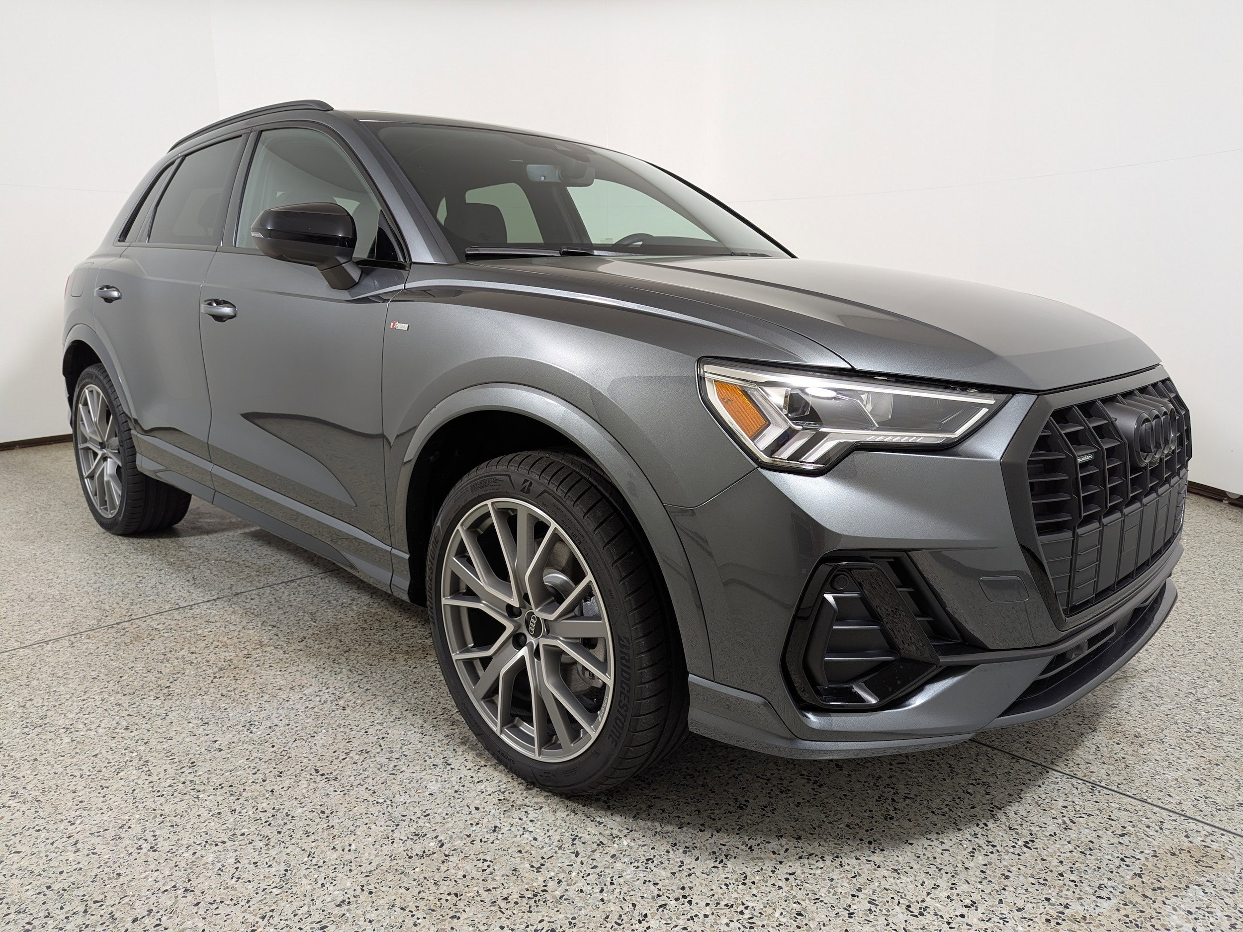 2025 Audi Q3 S Line Premium Plus's photo
