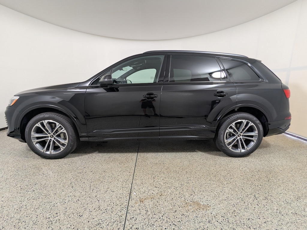New 2026 Audi Q7 Premium SUV