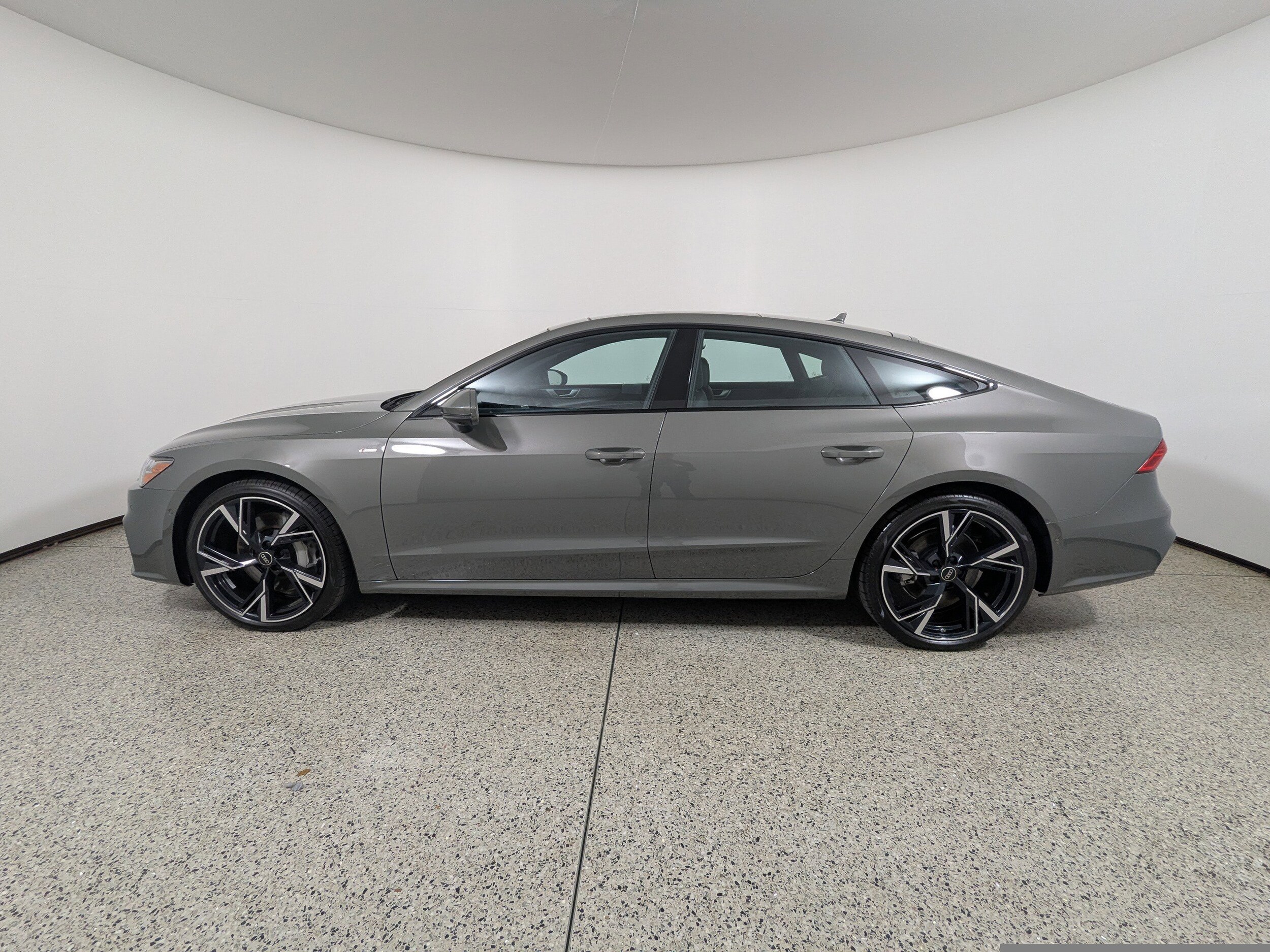 2025 Audi A7 55 Prestige photo 4