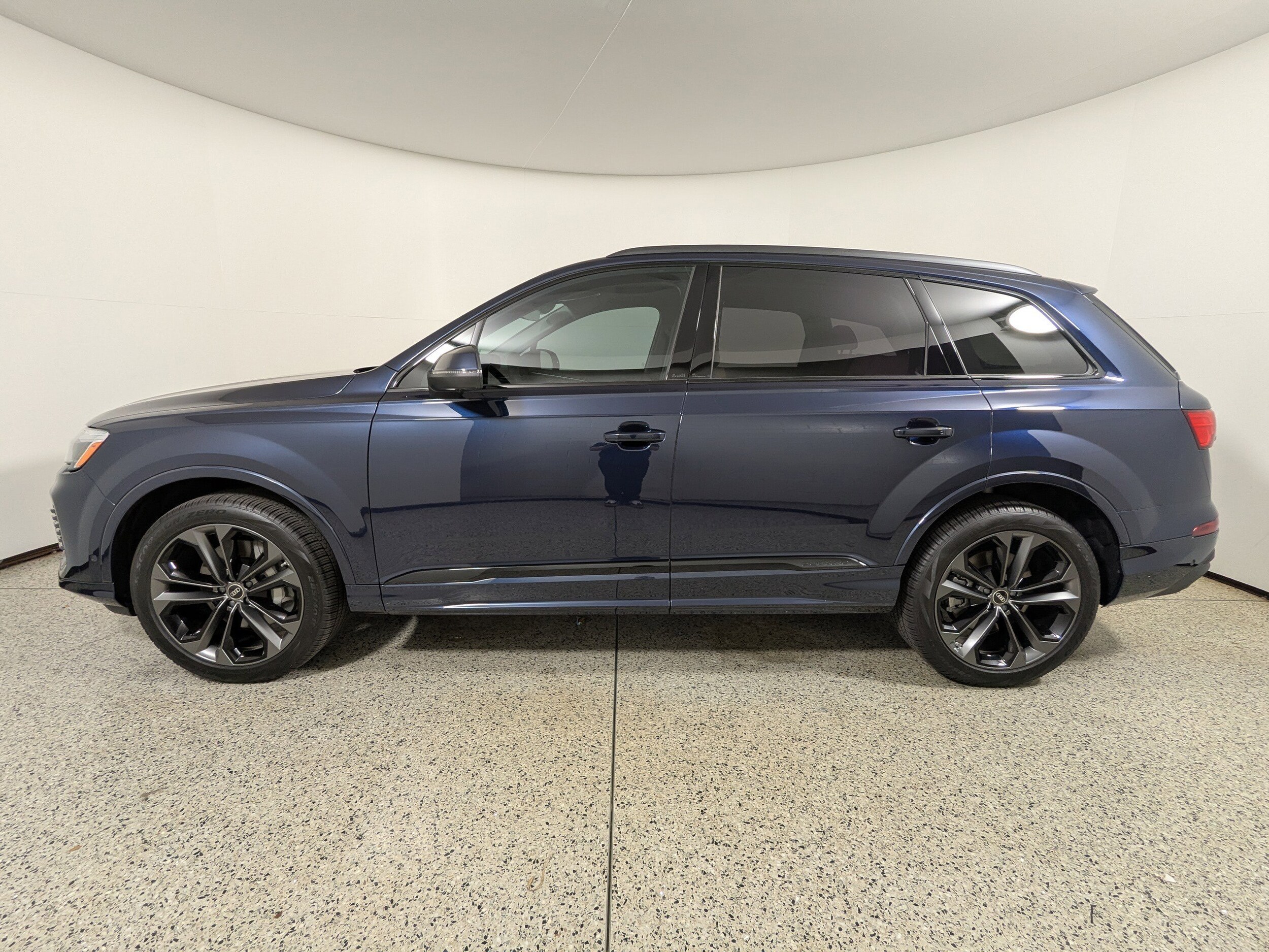 2025 Audi Q7 Premium Plus 55 photo 3