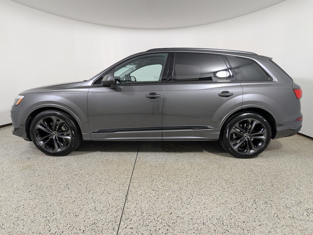 Certified 2025 Audi Q7 Premium Plus 55 TFSI quattro SUV