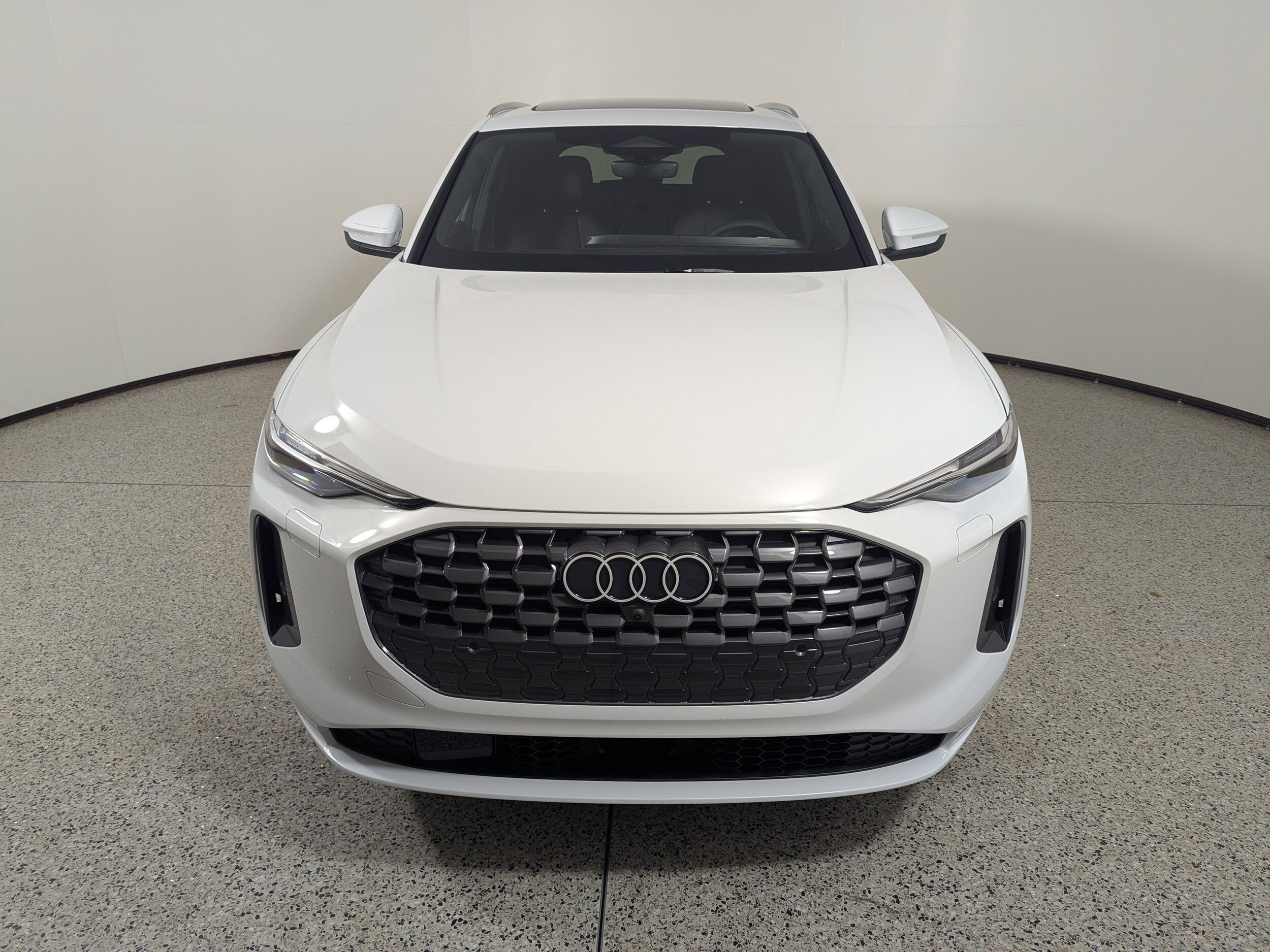 2025 Audi Q5 Premium Plus photo 2