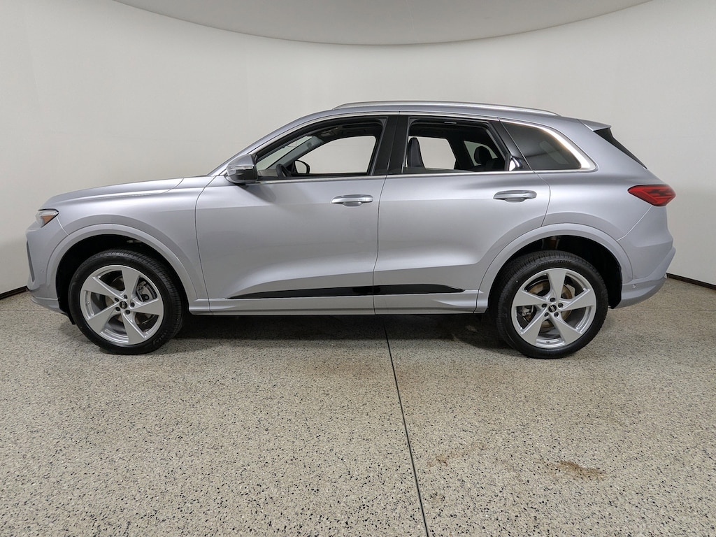 New 2026 Audi Q5 Premium Plus SUV