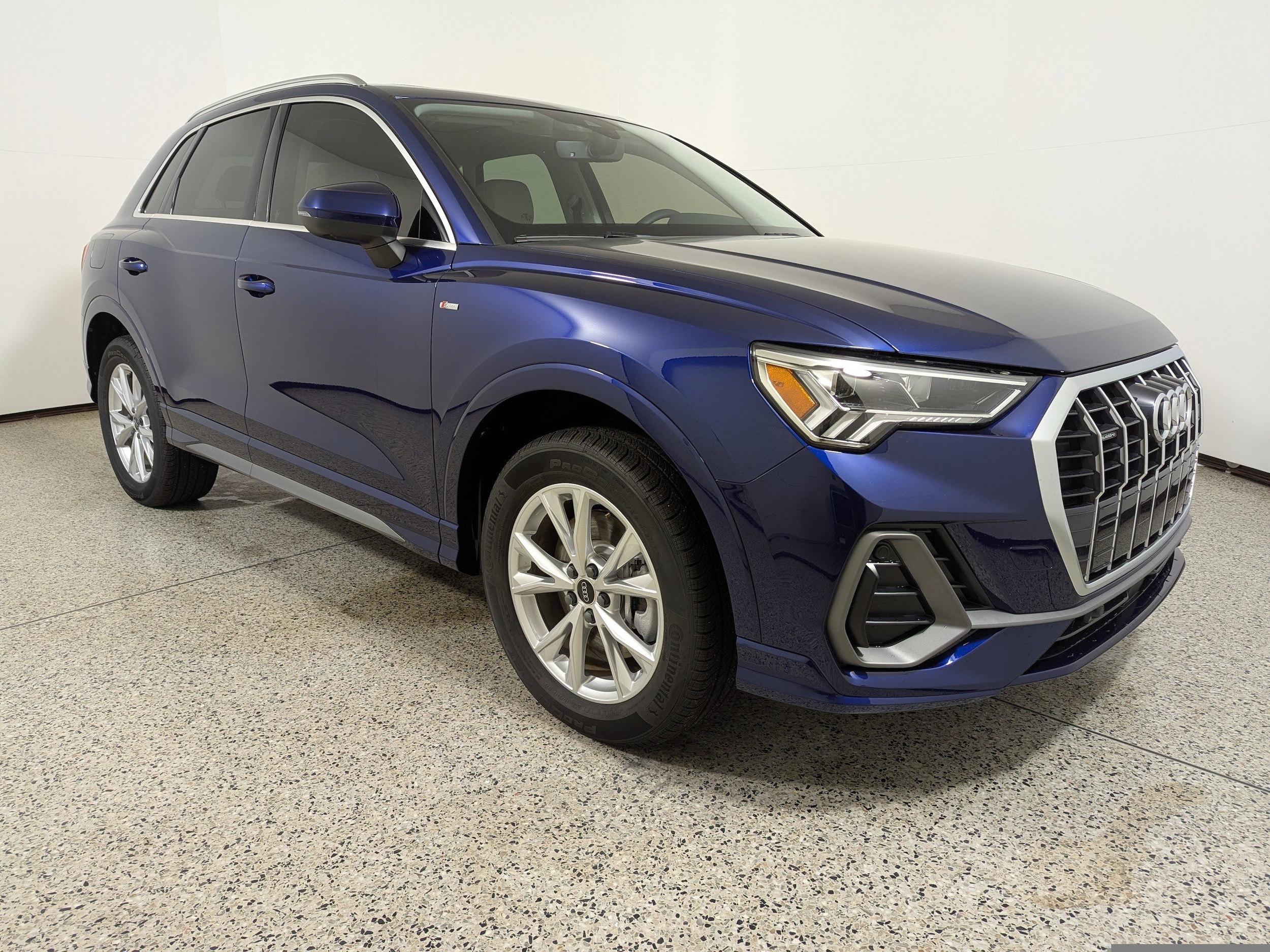 2025 Audi Q3 S Line Premium Plus's photo