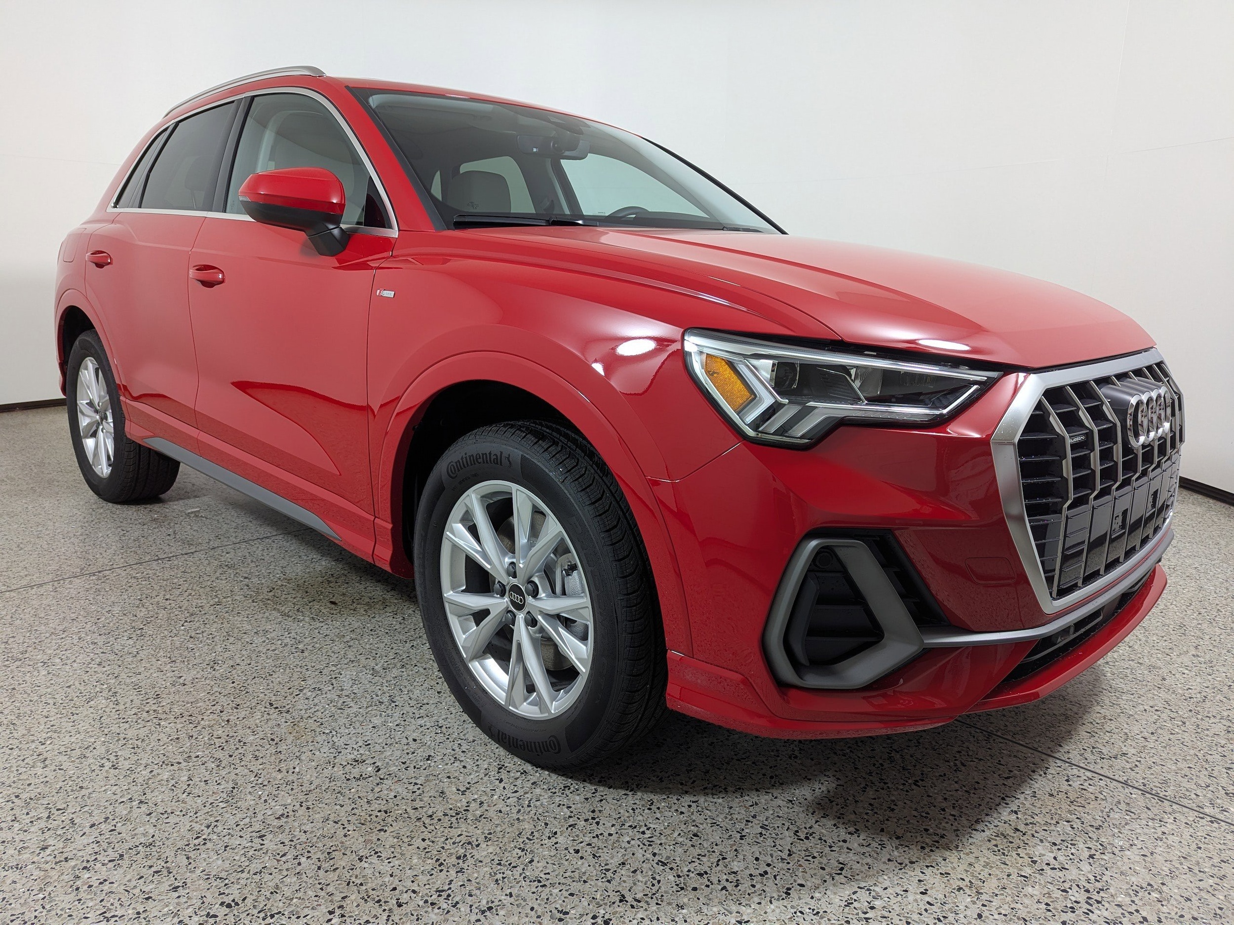 2025 Audi Q3 S line Premium