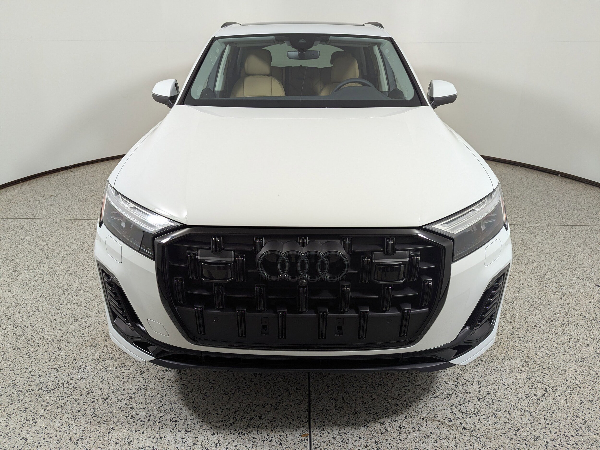 2025 Audi Q7 Premium Plus photo 2