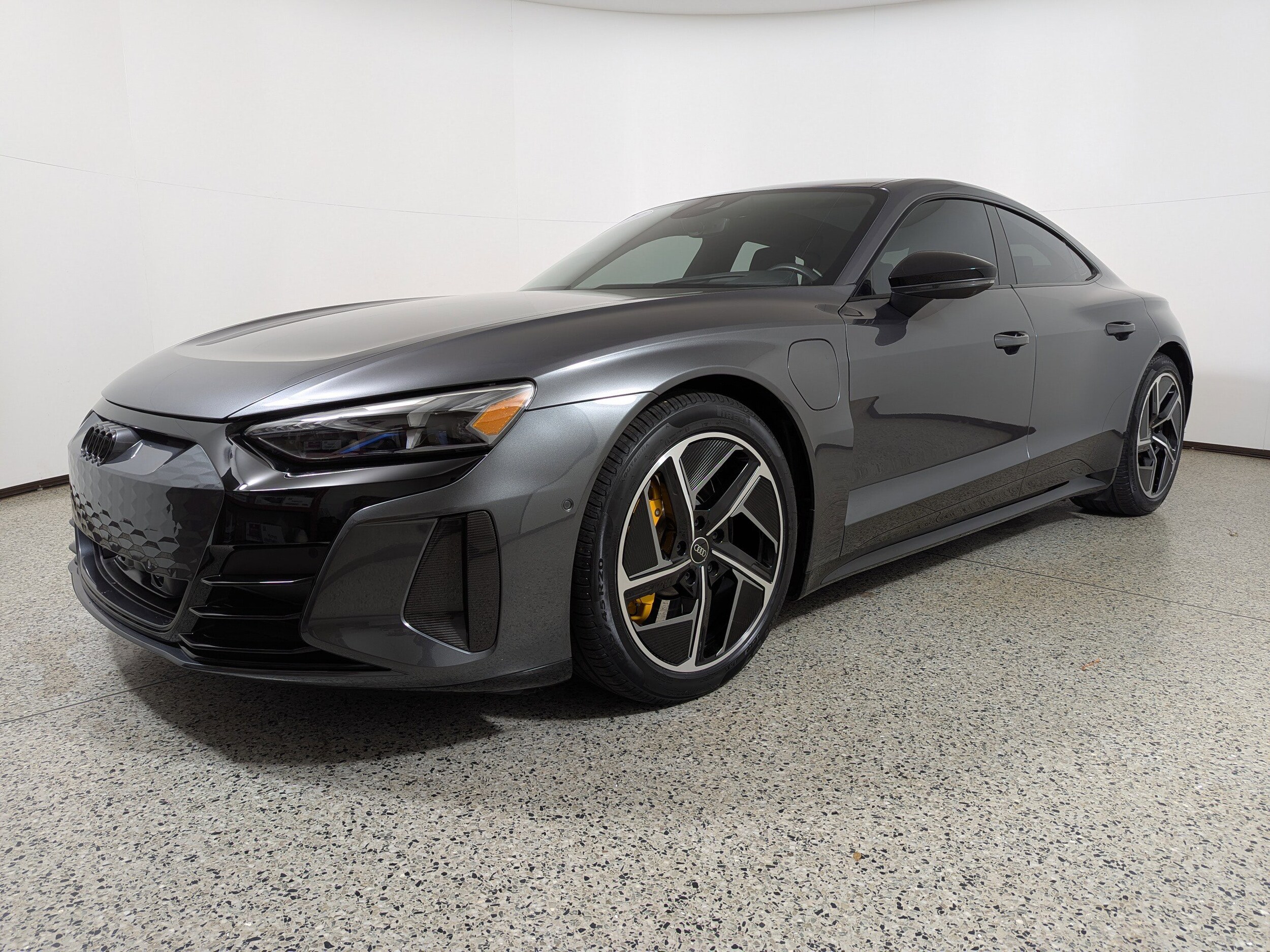 2023 Audi RS e-tron GT Base photo 3