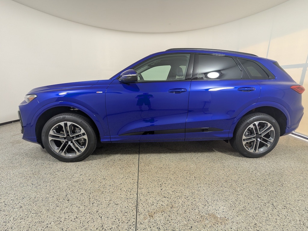 New 2026 Audi Q5 Premium SUV