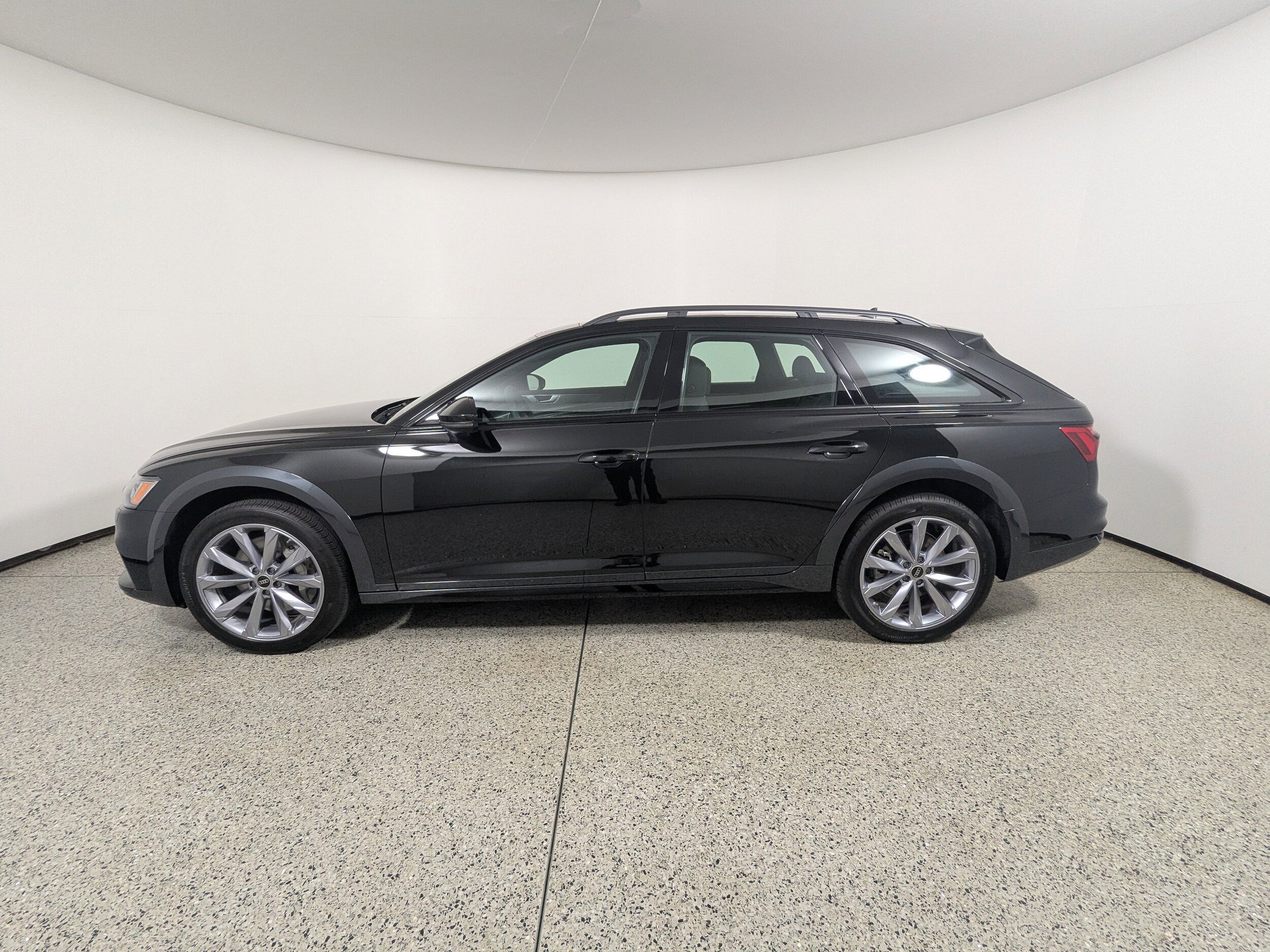 2025 Audi A6 Allroad Quattro Premium Plus photo 3