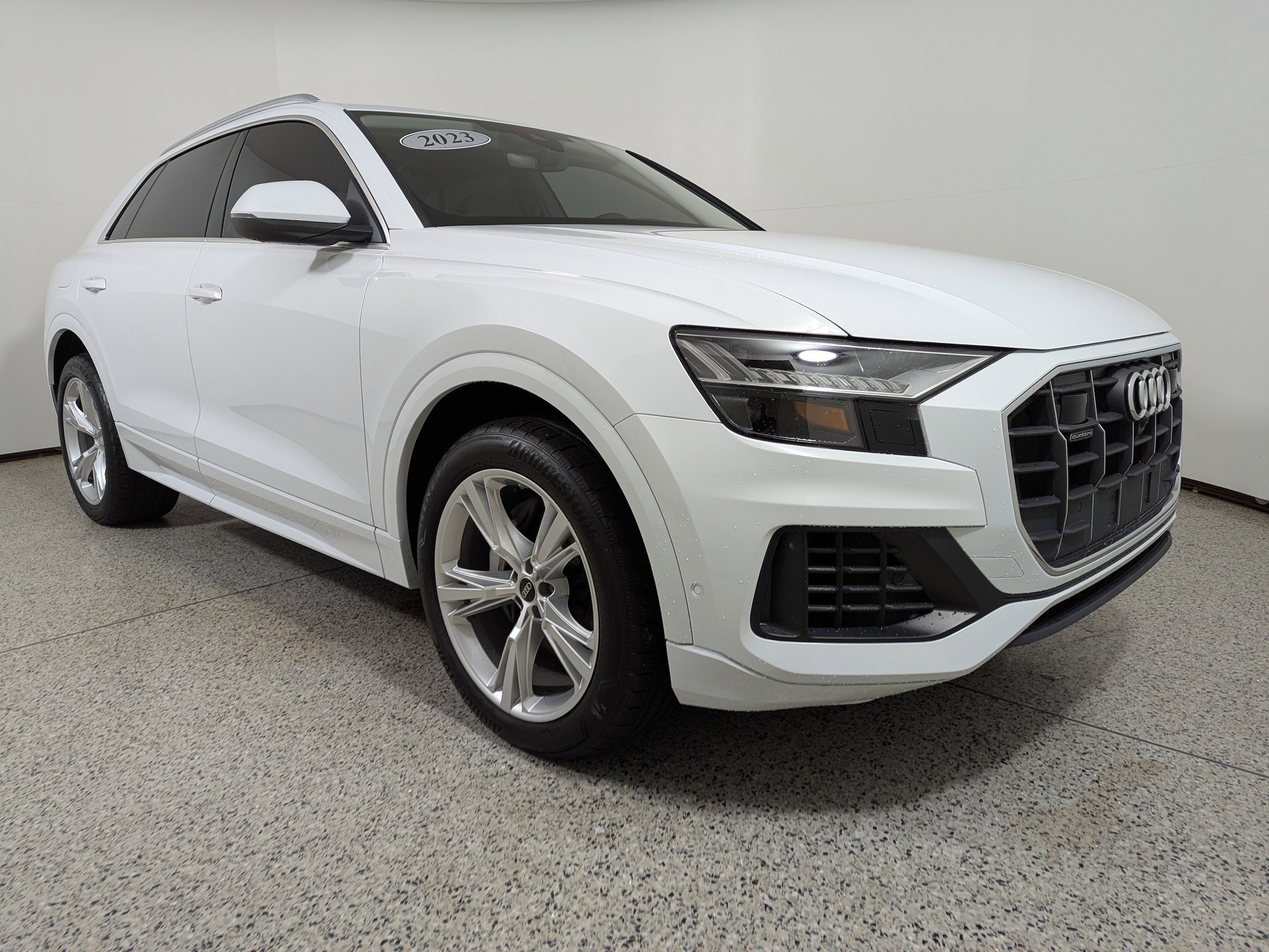 2023 Audi Q8 Premium's photo