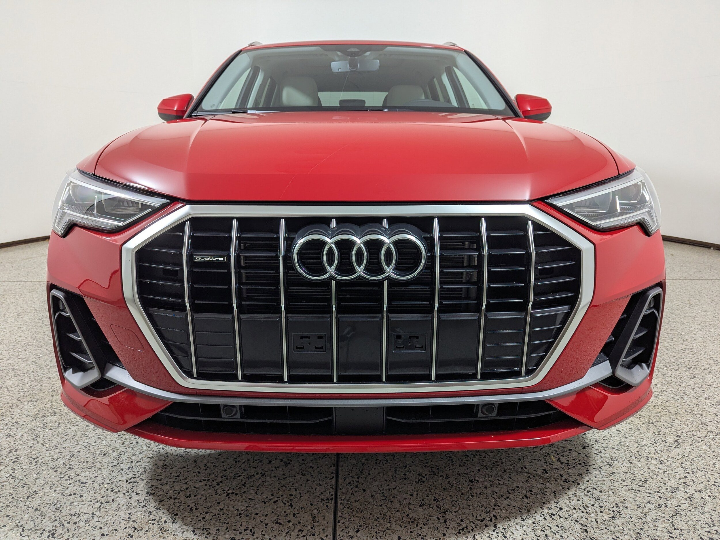 2025 Audi Q3 45 TFSI S line Premium photo 2