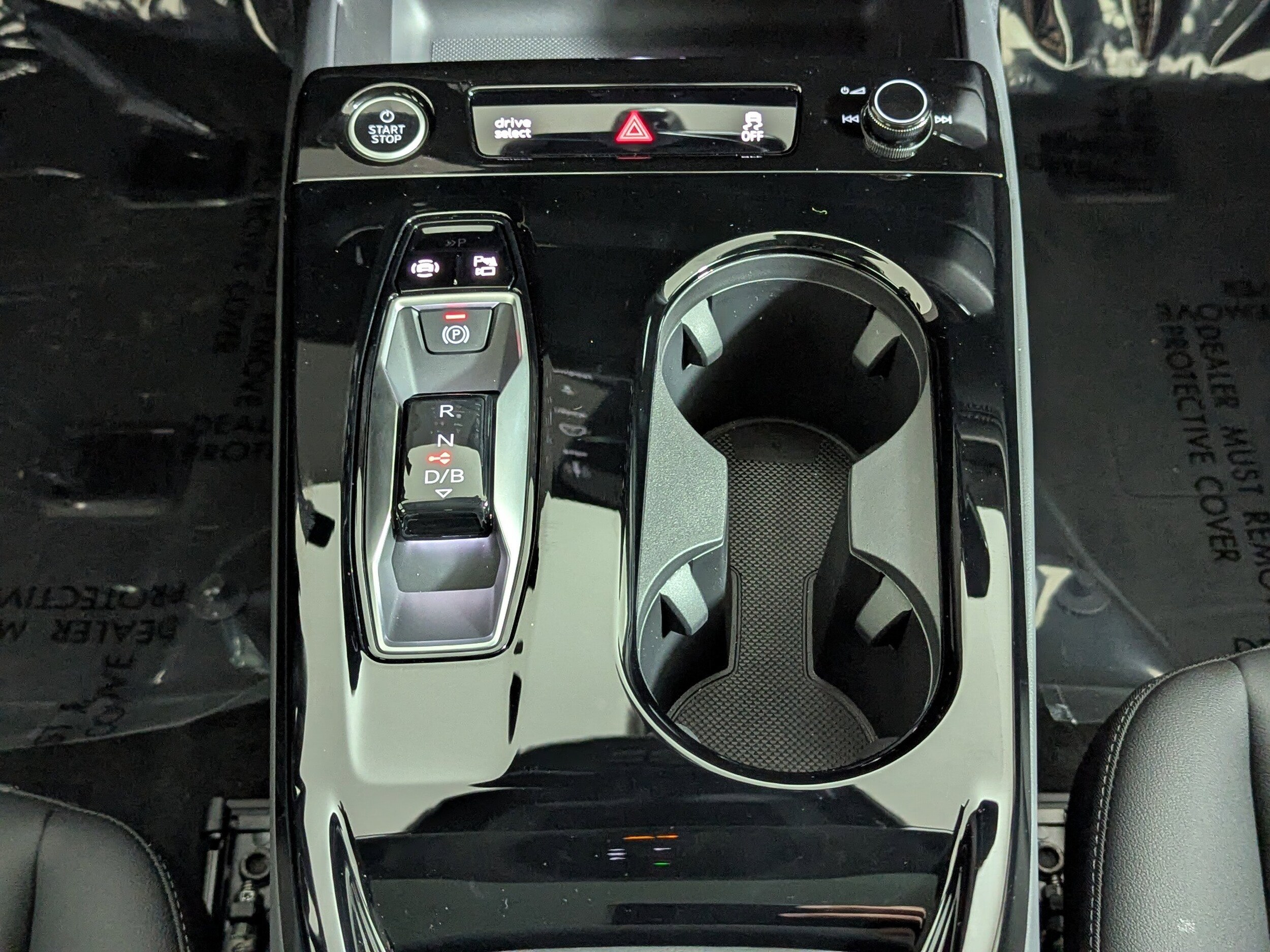 2025 Audi A6 Sportback e-tron Premium - Photo 17