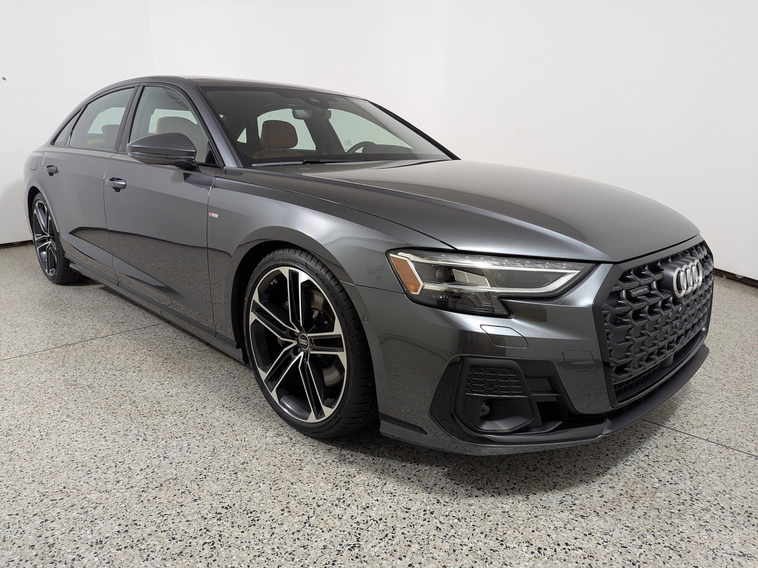2026 Audi A8 55 TFSI L quattro Tiptronic's photo