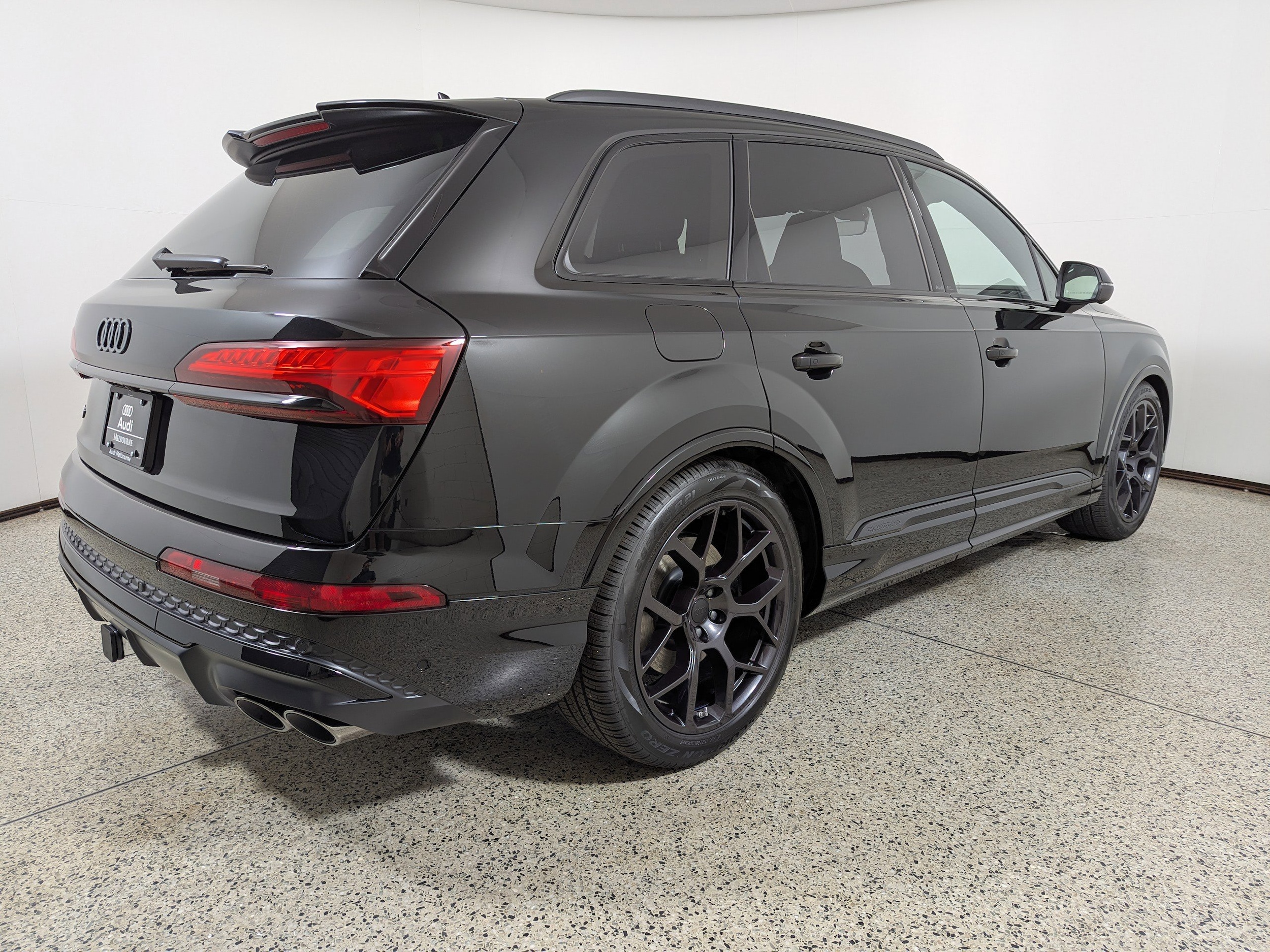 2026 Audi SQ7 Premium Plus - Photo 7