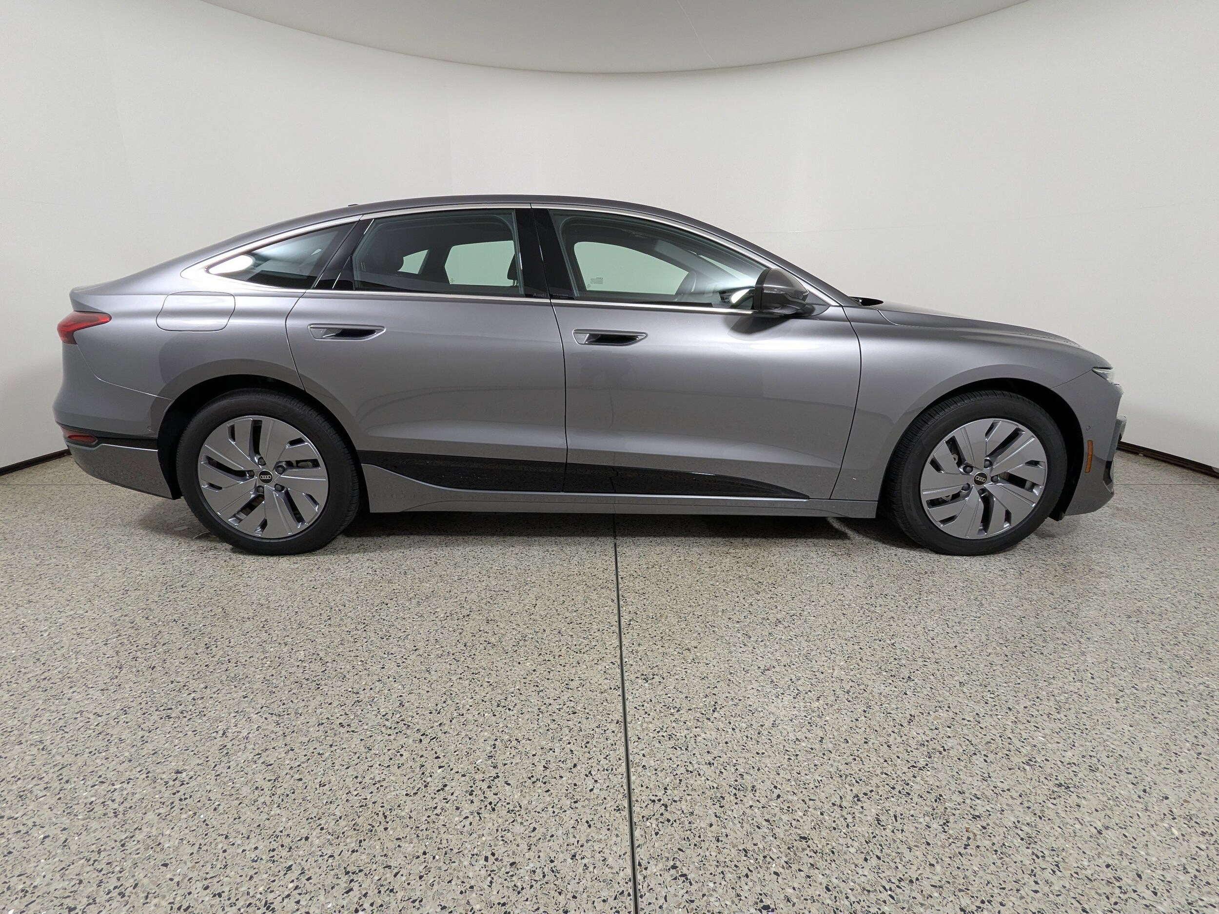 2025 Audi A6 Sportback e-tron Premium - Photo 8