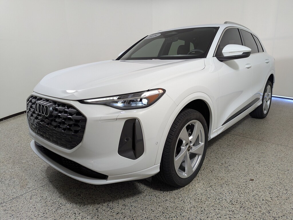 Certified 2025 Audi Q5 Premium Plus 2.0 TFSI quattro SUV