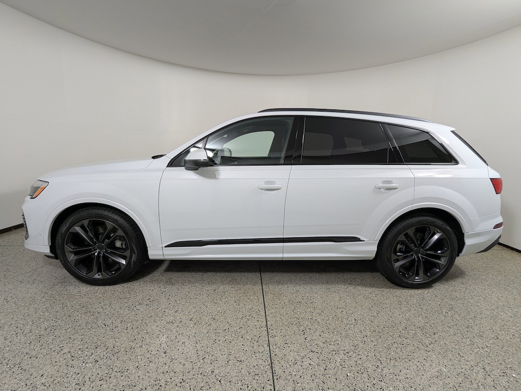 New 2026 Audi Q7 Prestige SUV