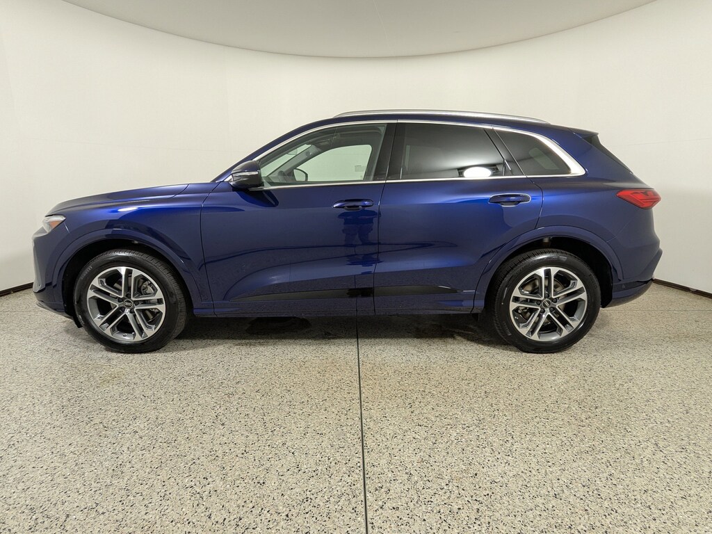 New 2025 Audi Q5 Prestige SUV