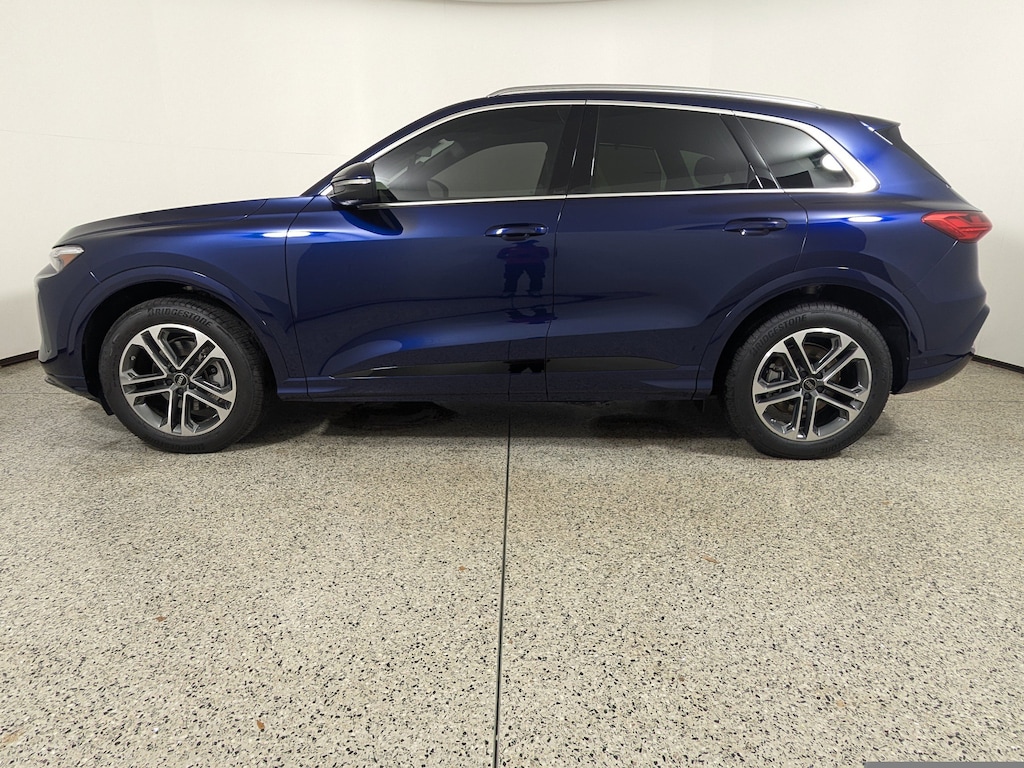New 2025 Audi Q5 Prestige SUV