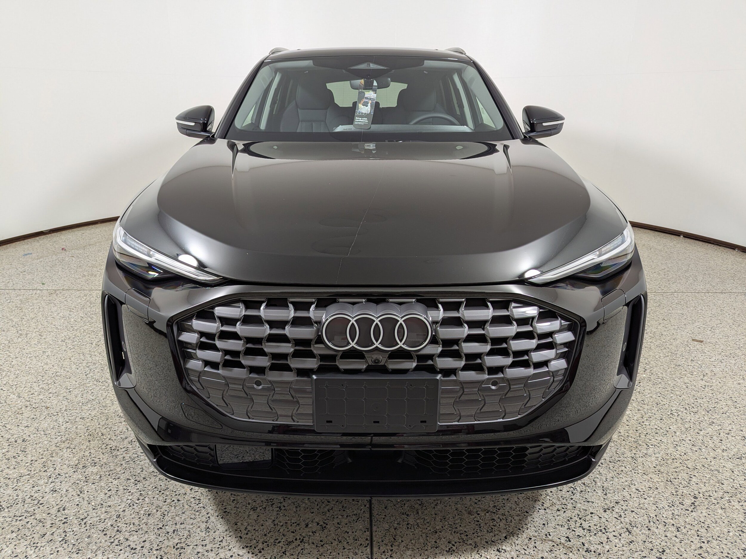 2025 Audi Q5 2.0T Premium Plus photo 2