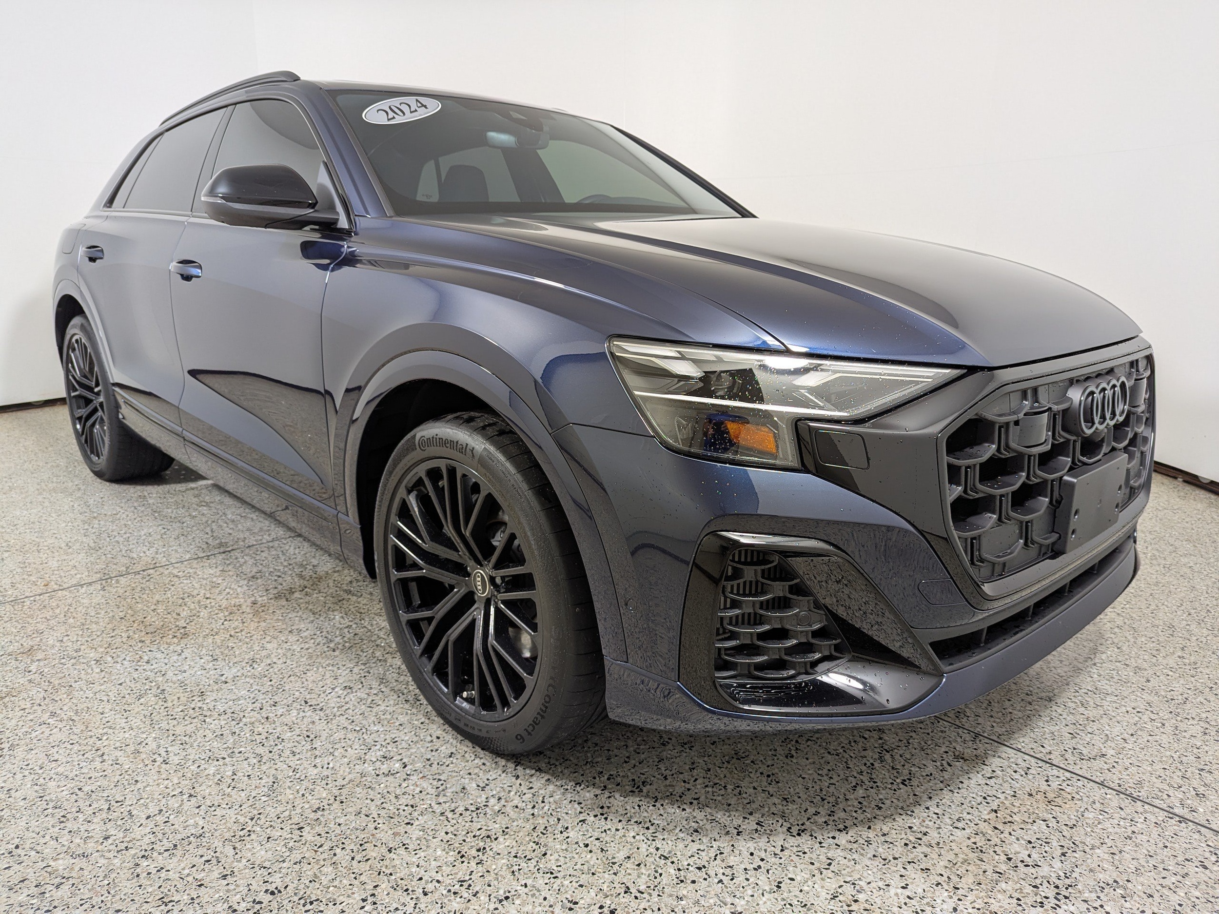 2024 Audi SQ8 Premium Plus's photo