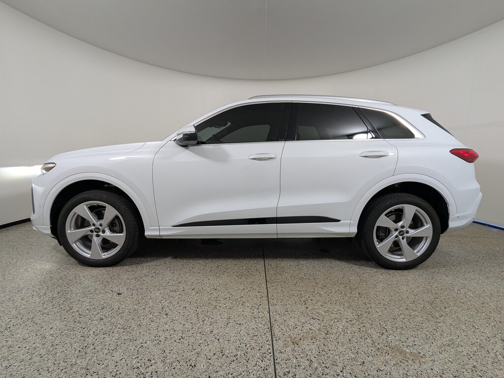 Certified 2025 Audi Q5 Premium Plus 2.0 TFSI quattro SUV