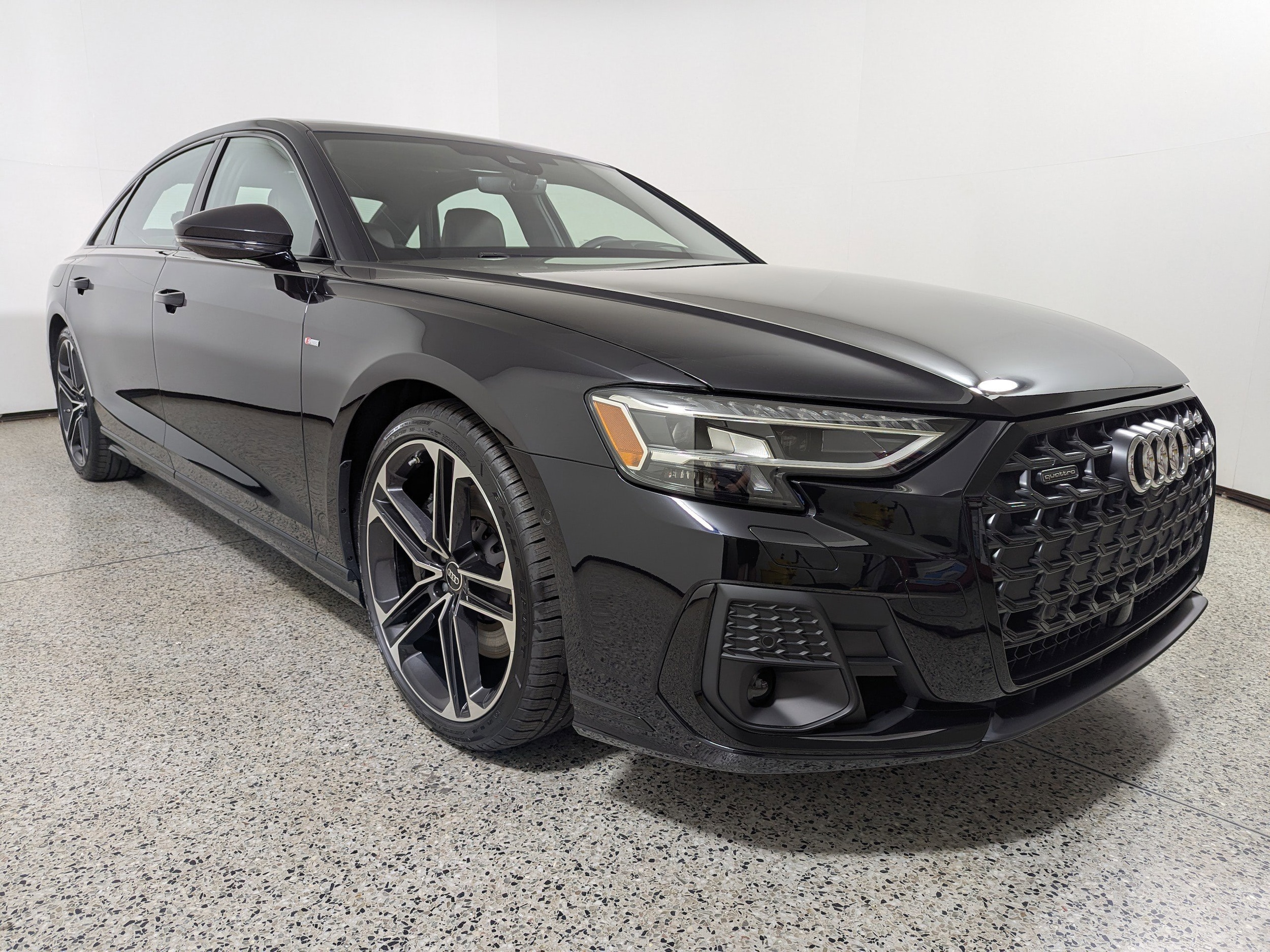 2026 Audi A8 55 TFSI L quattro Tiptronic's photo