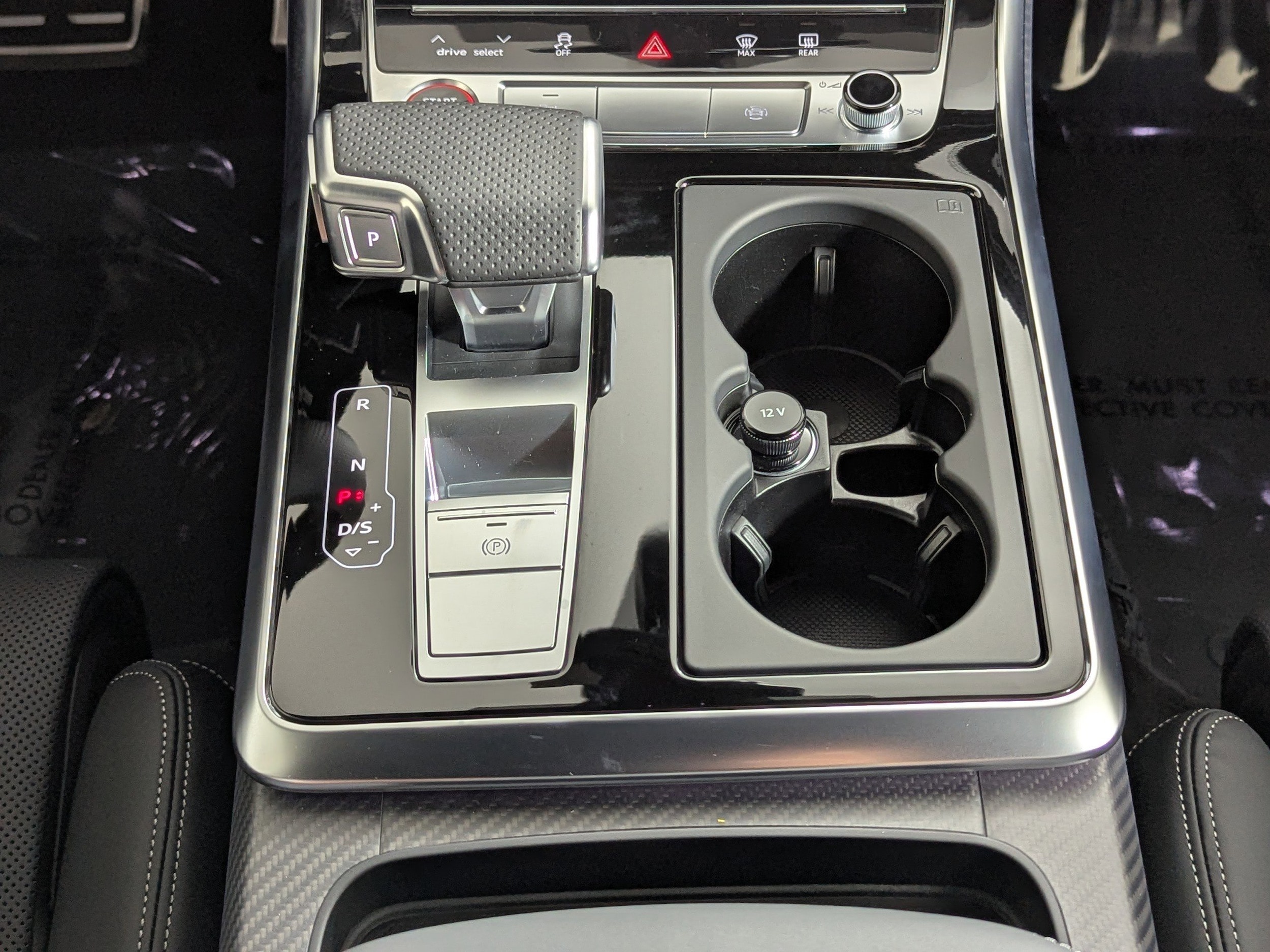 2026 Audi SQ7 Premium Plus - Photo 17