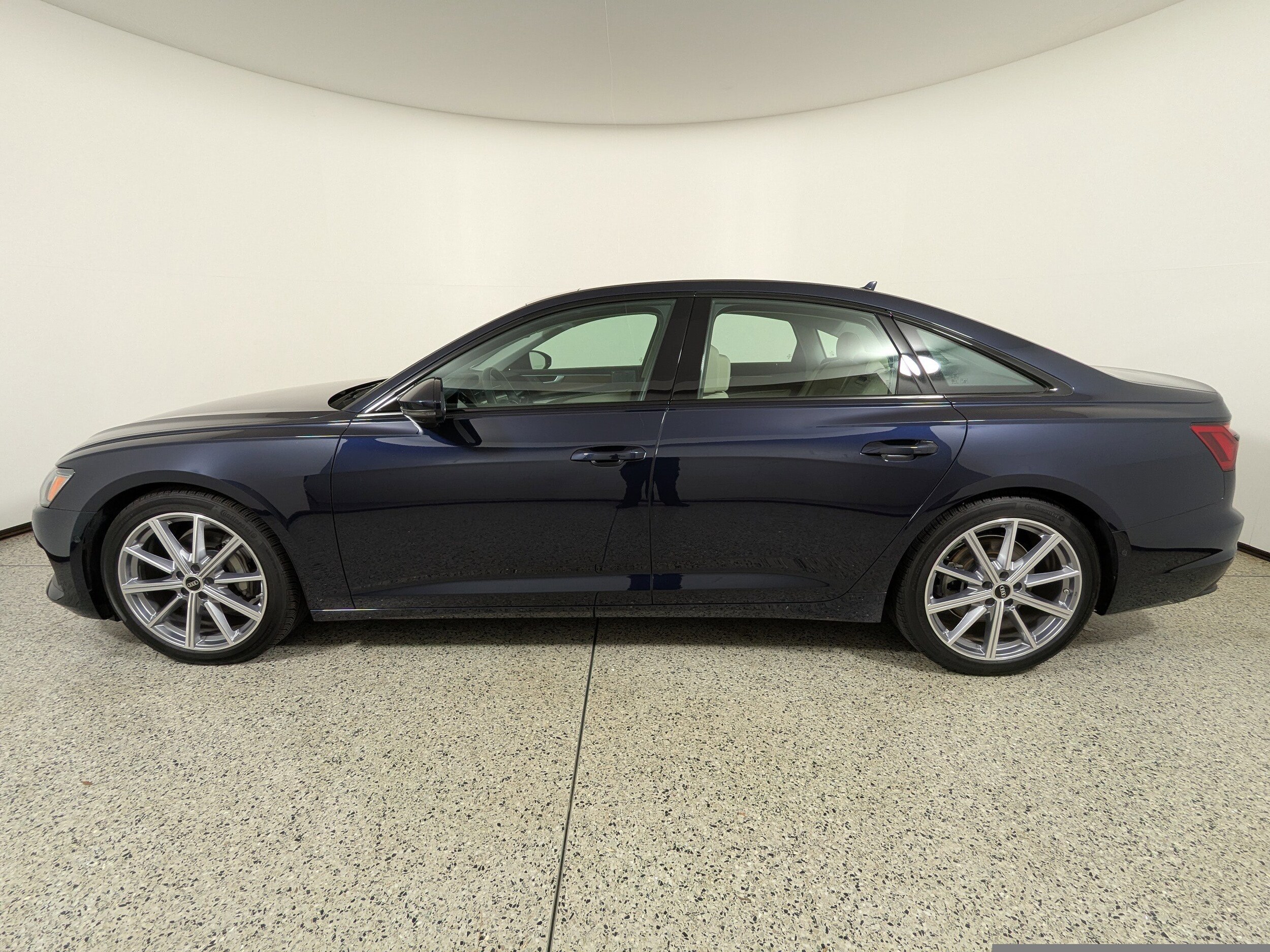 2025 Audi A6 Premium TFSI Quattro photo 4