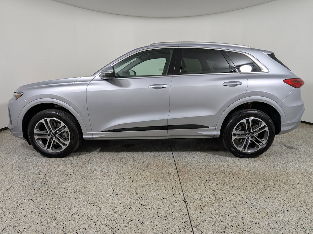 New 2026 Audi Q5 Premium SUV