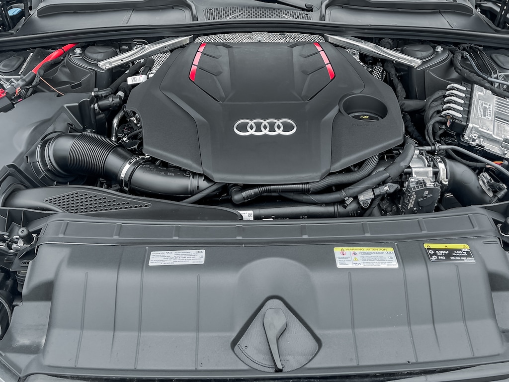 Certified 2024 Audi 55 Progressiv quattro w/ 20" Wheels|Carbon Inlays