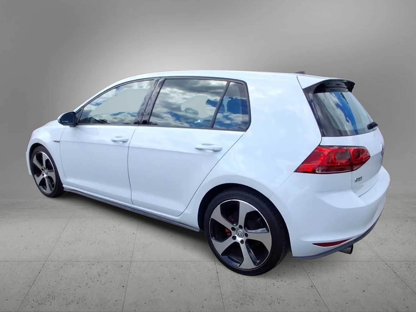 2015 Volkswagen Golf GTI S - Photo 6