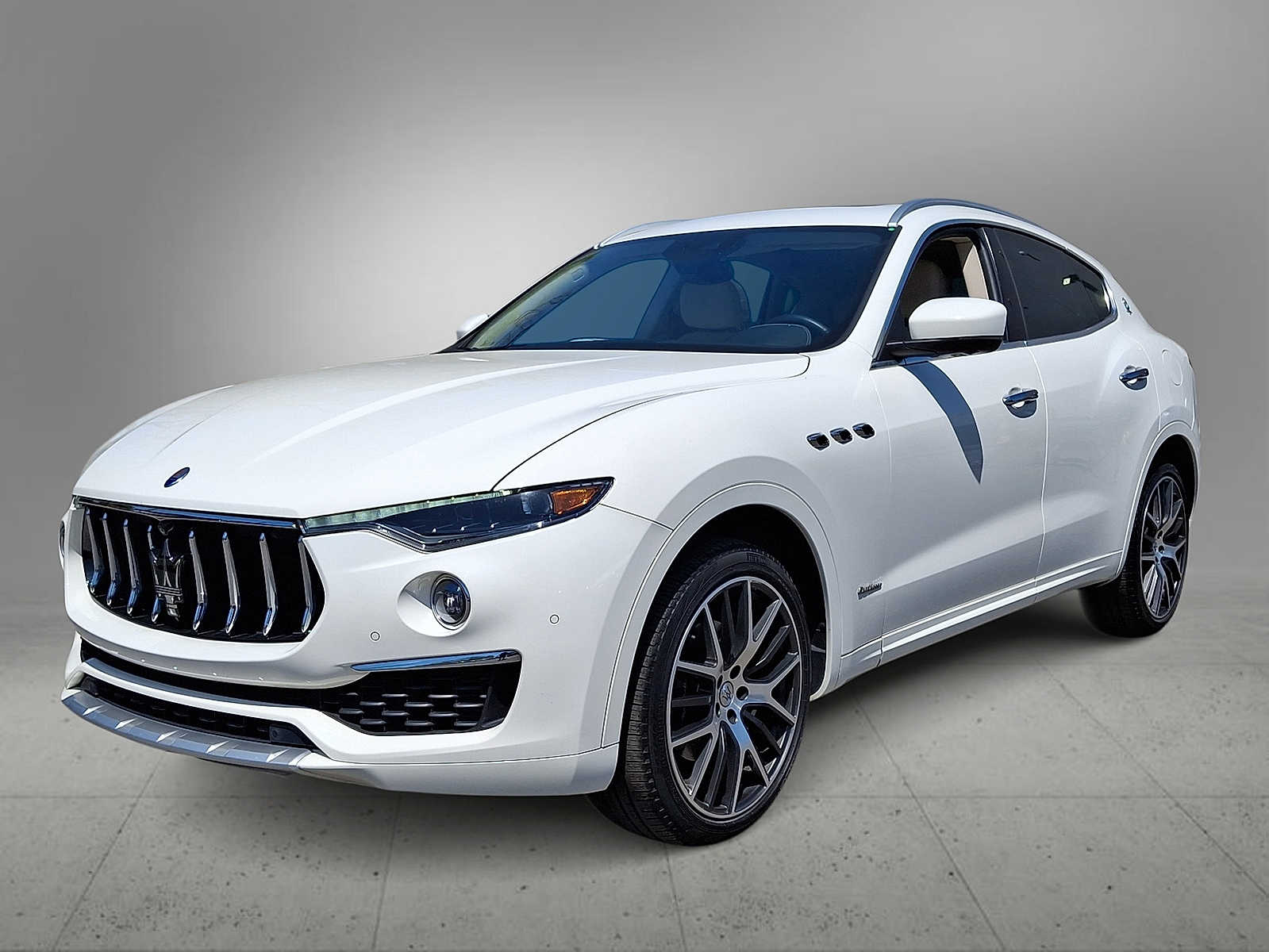 2020 Maserati Levante GranLusso's photo