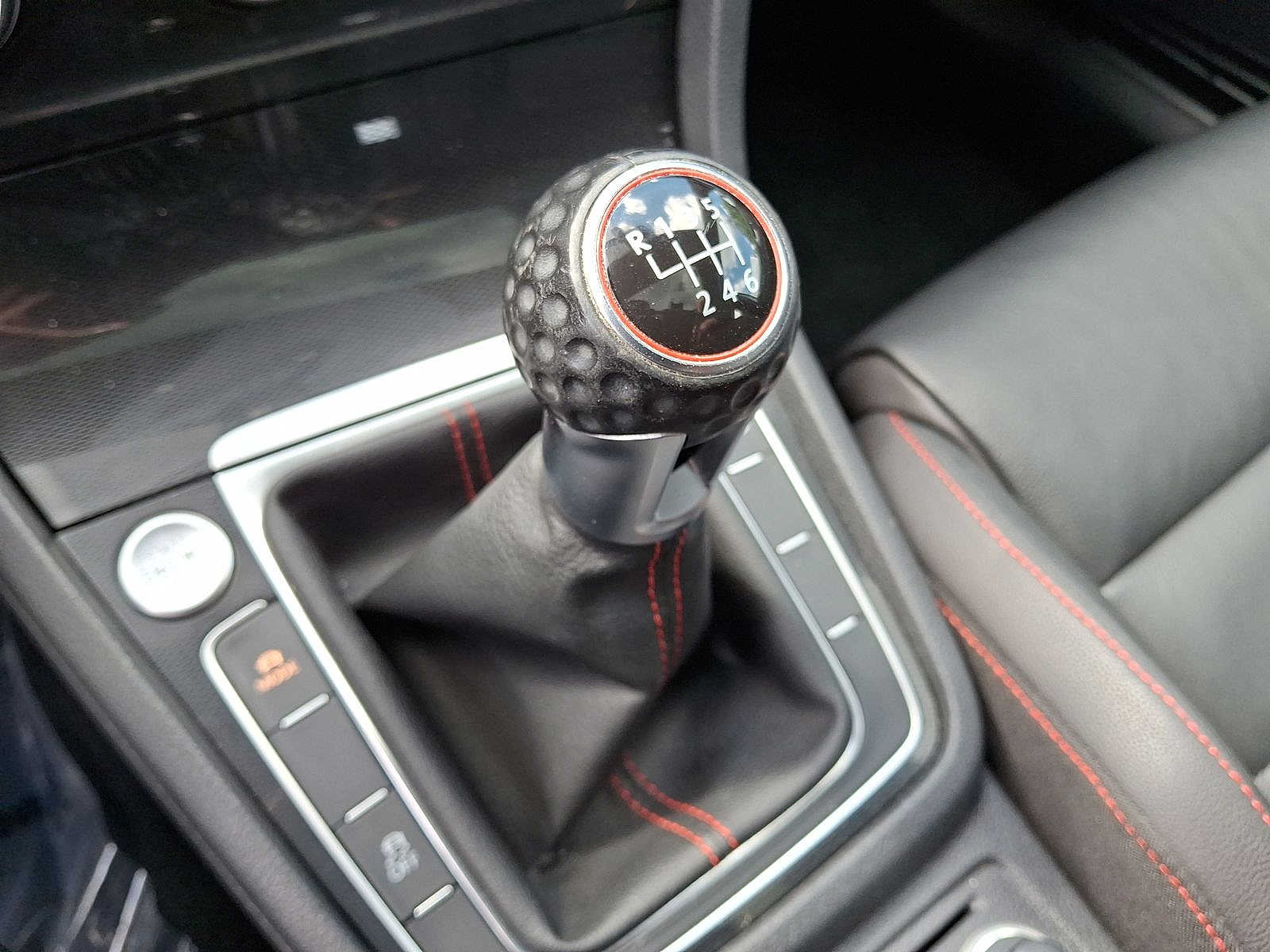 2015 Volkswagen Golf GTI S - Photo 18