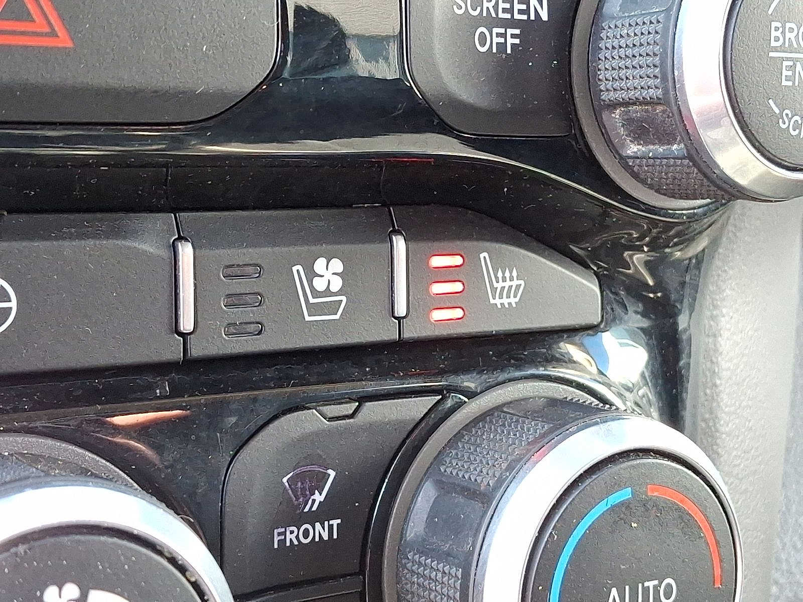 2019 RAM Ram 1500 Pickup Laramie - Photo 19