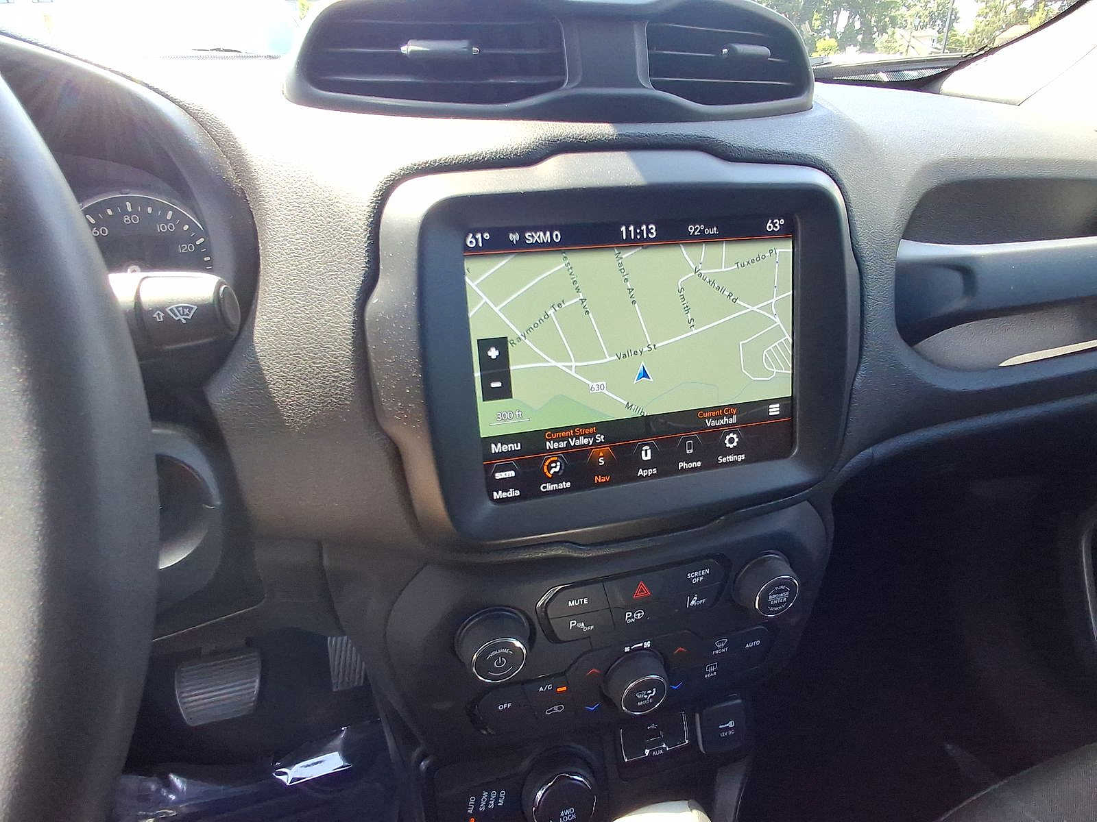 2021 Jeep Renegade Latitude - Photo 16