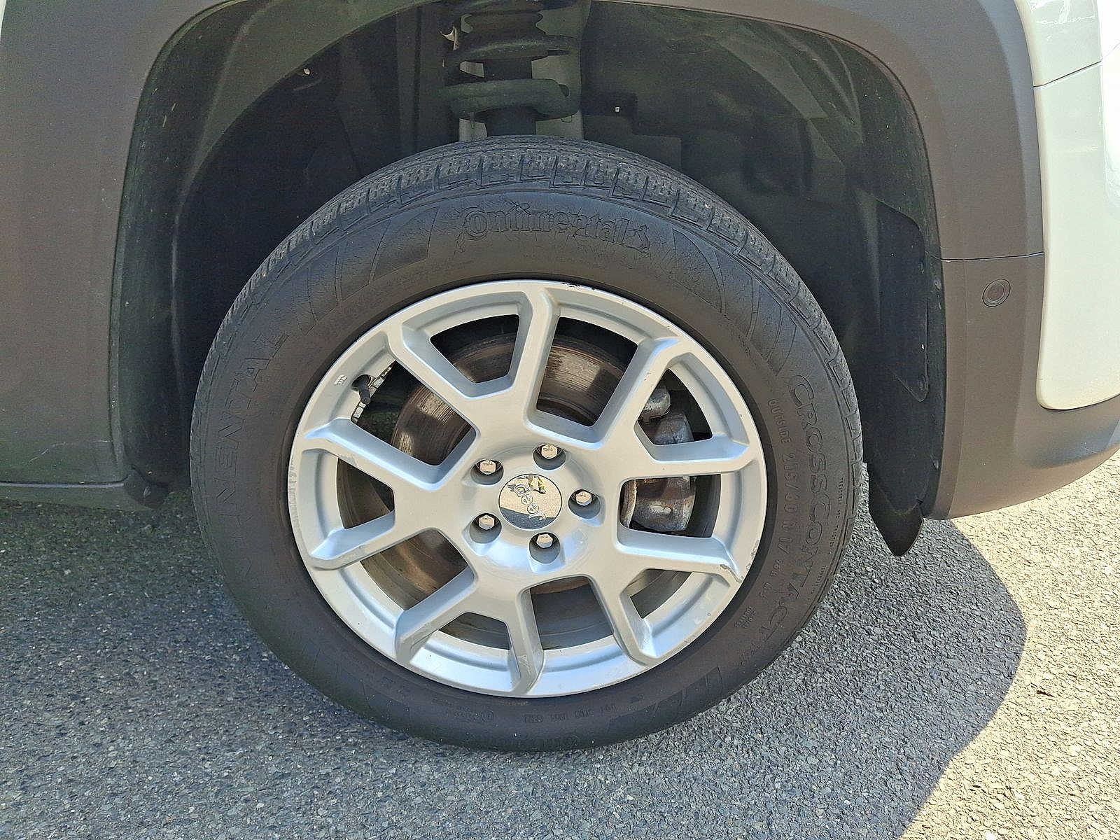 2021 Jeep Renegade Latitude - Photo 28