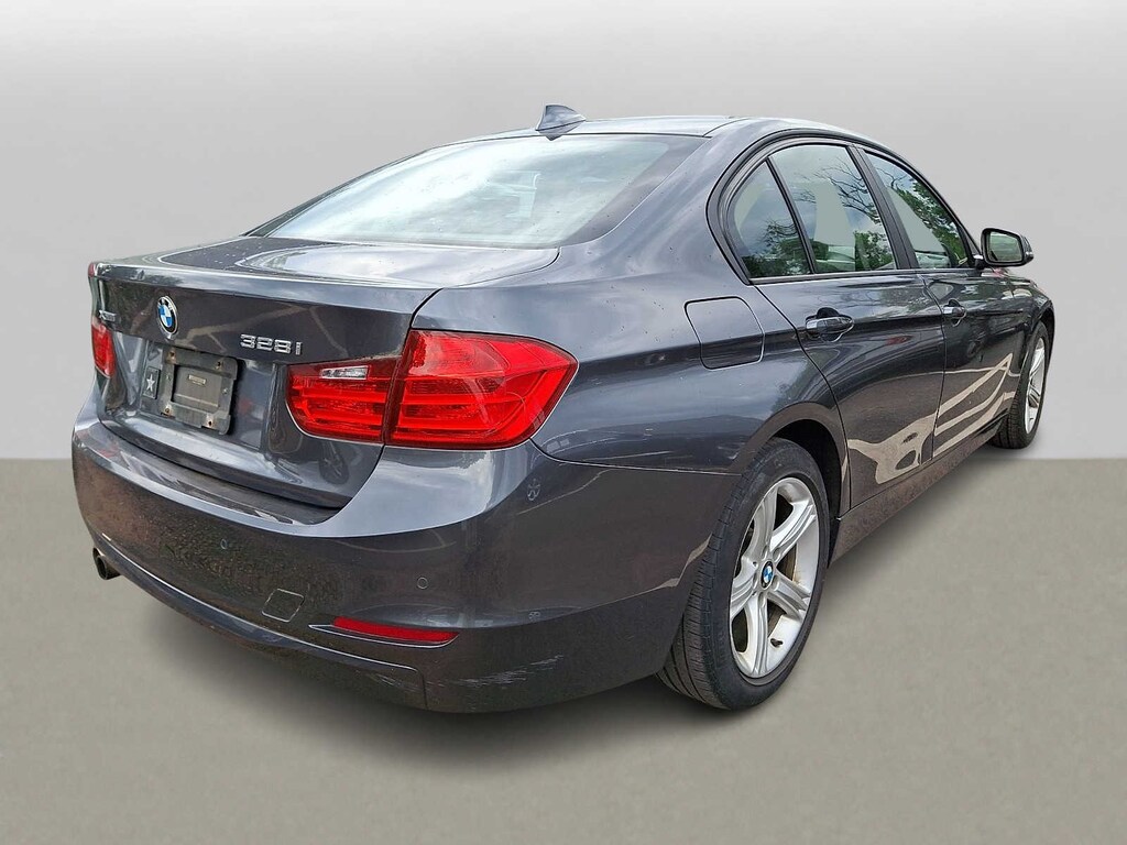 Used 2015 BMW 328i xDrive w/SULEV Sedan