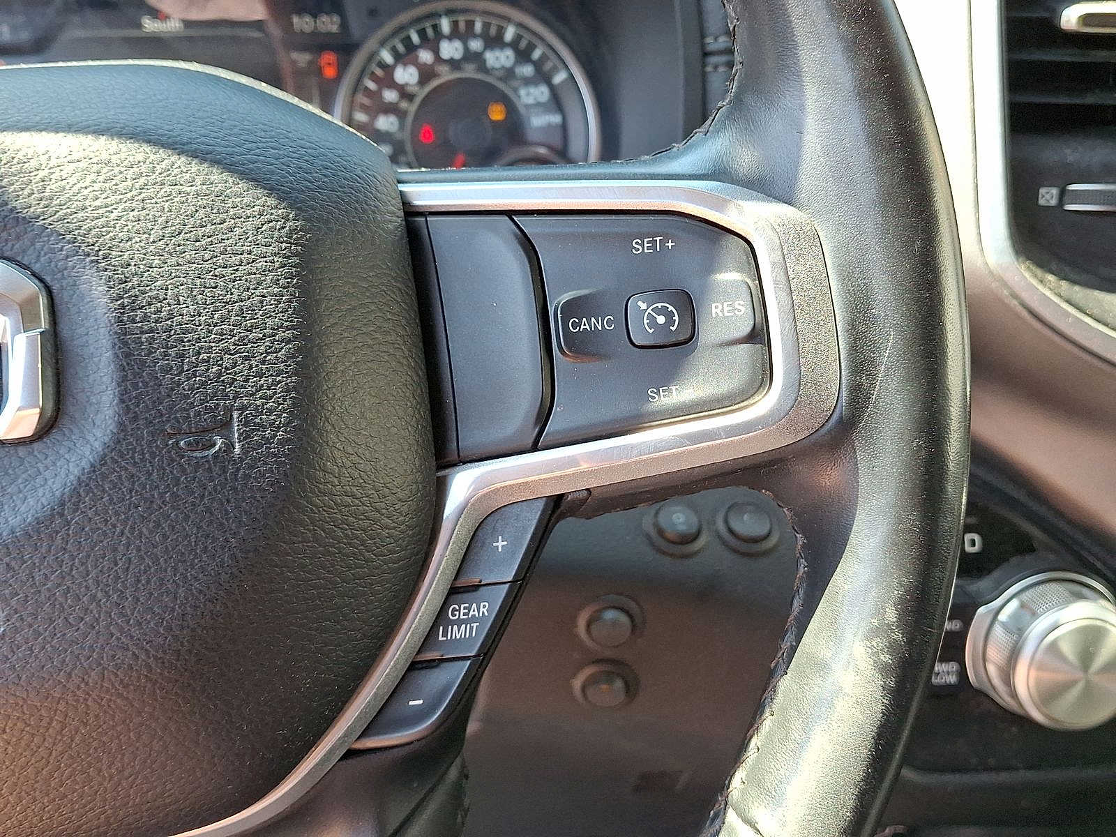 2019 RAM Ram 1500 Pickup Laramie - Photo 18
