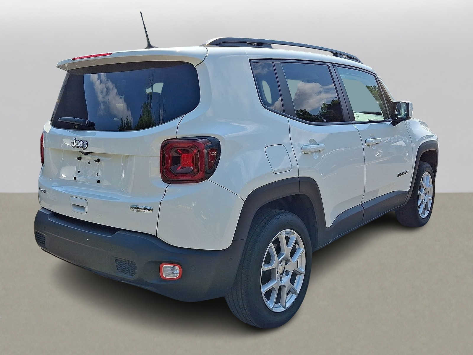 2021 Jeep Renegade Latitude - Photo 26