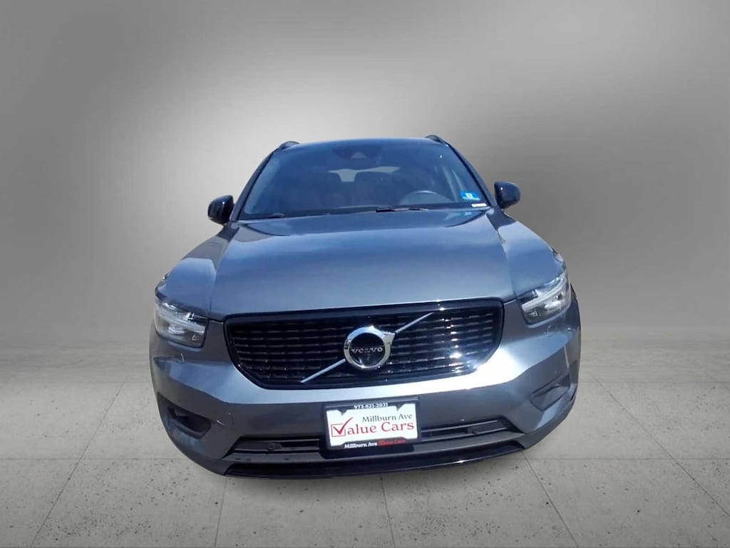 Used 2019 Volvo XC40 T5 R-Design SUV