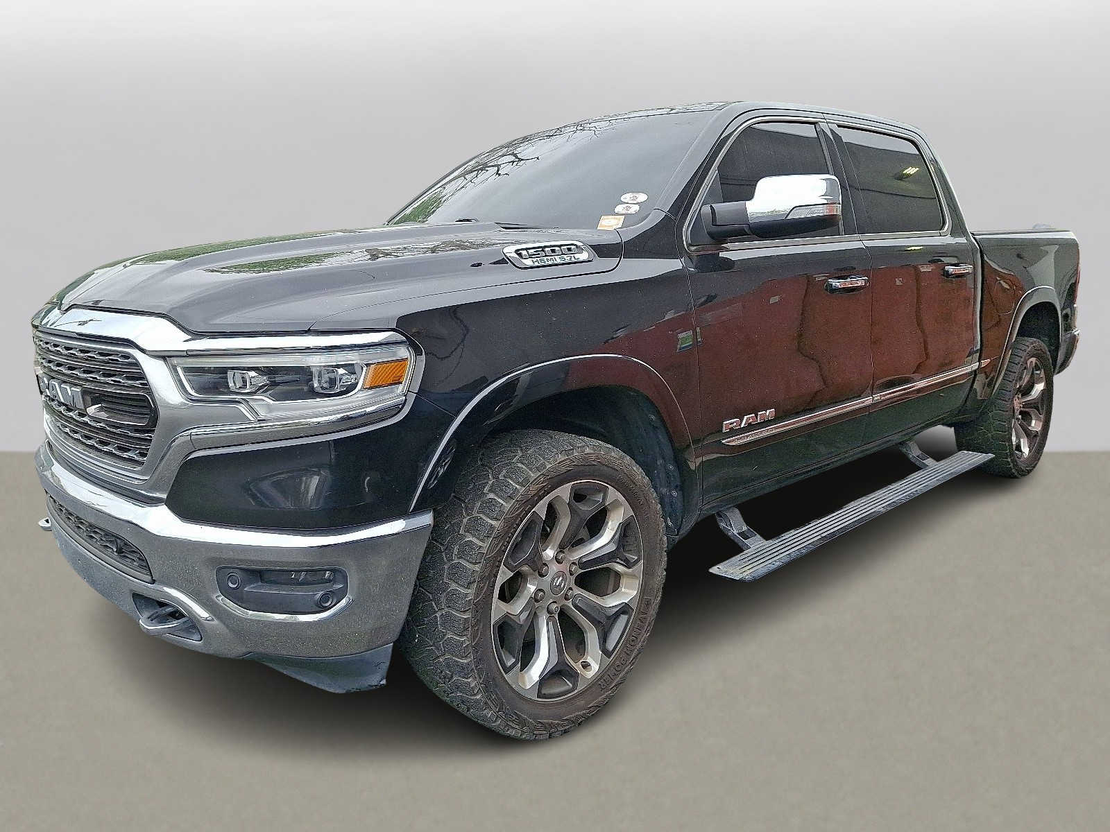 2019 RAM 1500 Limited 4x4 Crew Cab 5'7's photo